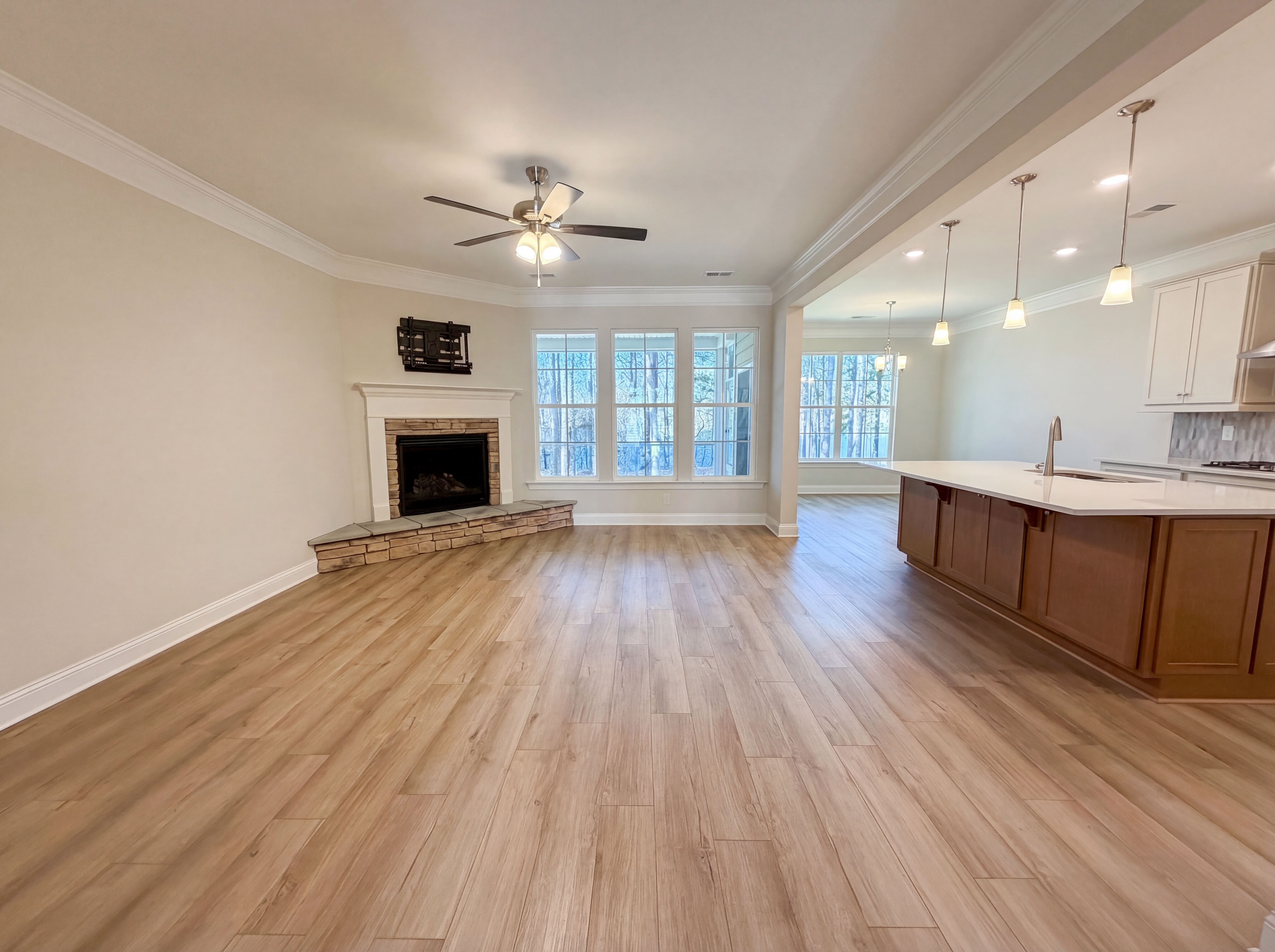 Photo 3 of 27 of 360 Autumn Pond Dr, Blythewood, SC