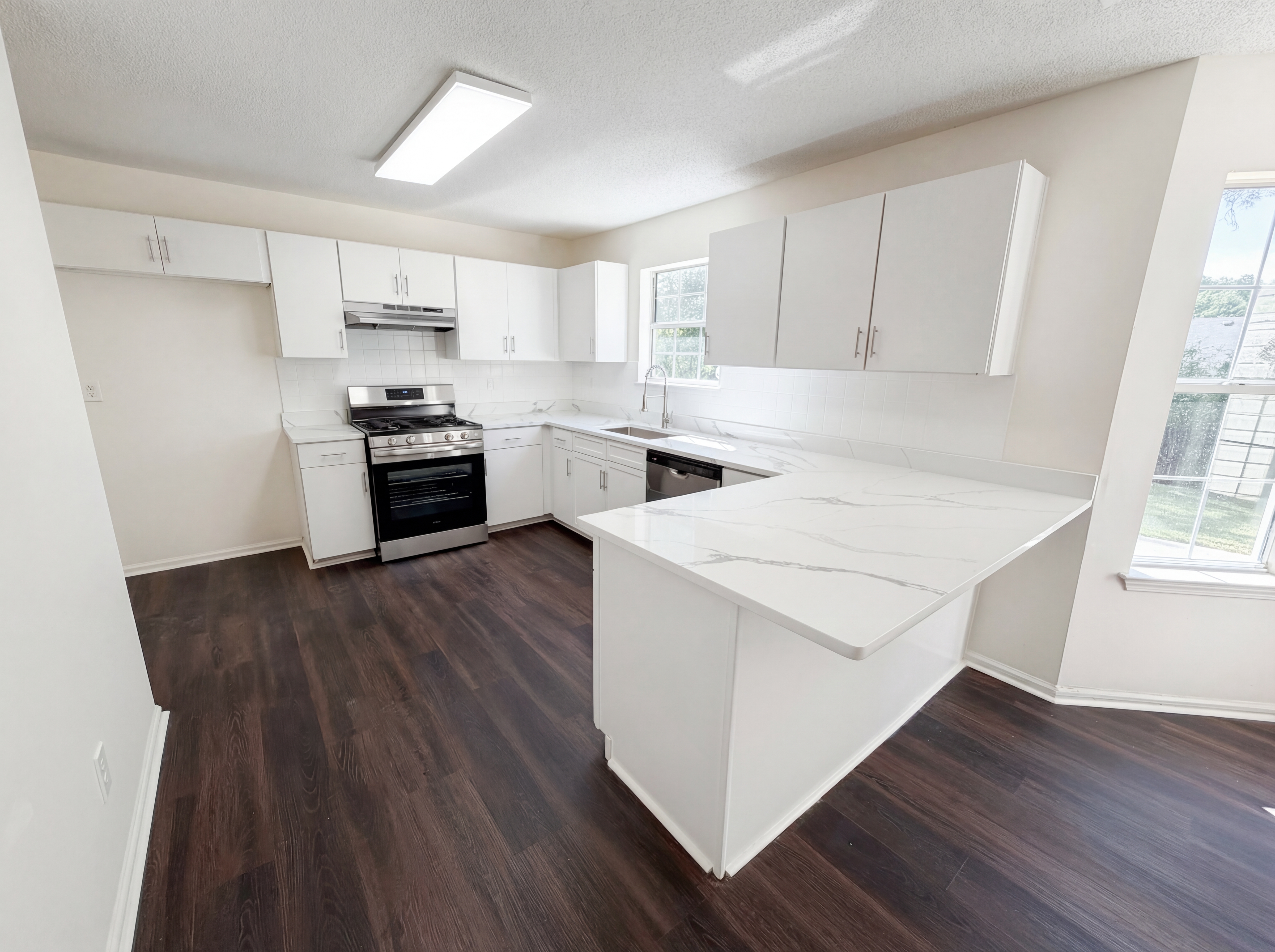 Photo 9 of 23 of 2214 Rambling Way, Lithonia, GA
