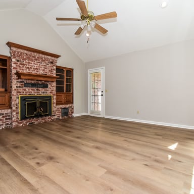 Property photo 3 of 320 33rd St SW