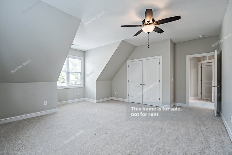 Photo 16 of 20 - 30 Grandwood Cir, Durham, NC 27712