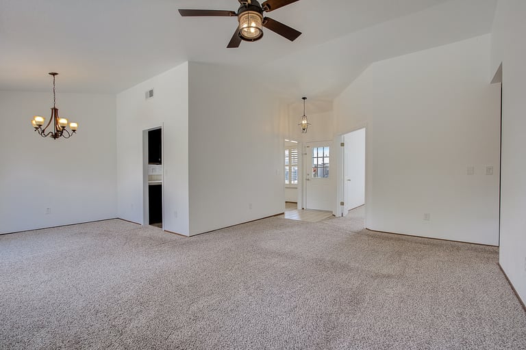 Photo 15 of 33 - 4205 Gold Ridge Way, Antelope, CA 95843