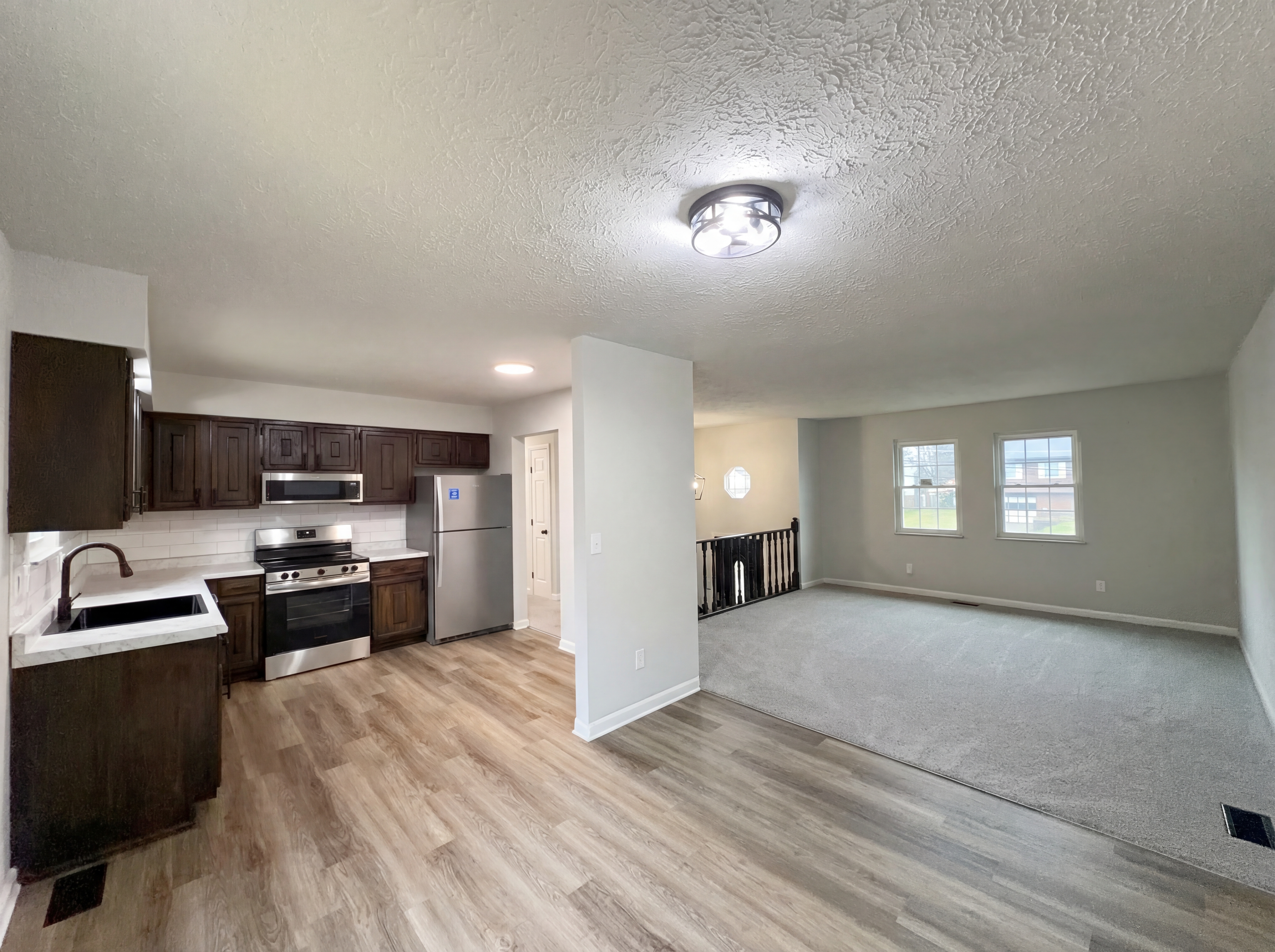 Photo 2 of 20 of 10366 Pippin Ln, Cincinnati, OH