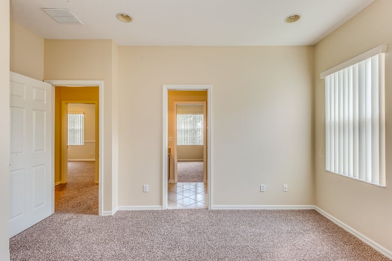 Photo 19 of 32 - 3340 Lake Jean Dr, Orlando, FL 32817
