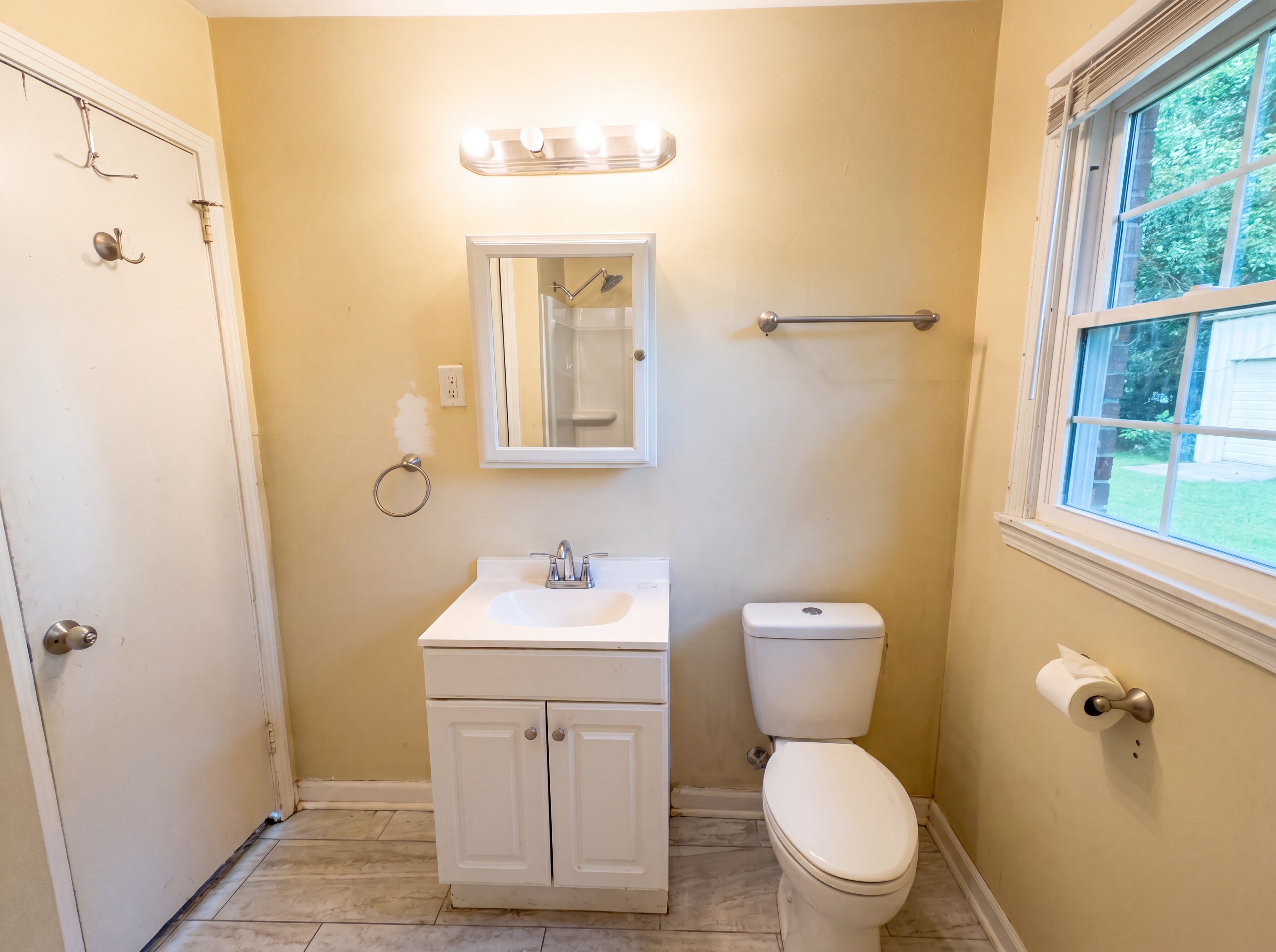 Photo 11 of 22 of 1808 Dailey Ter NW, Huntsville, AL