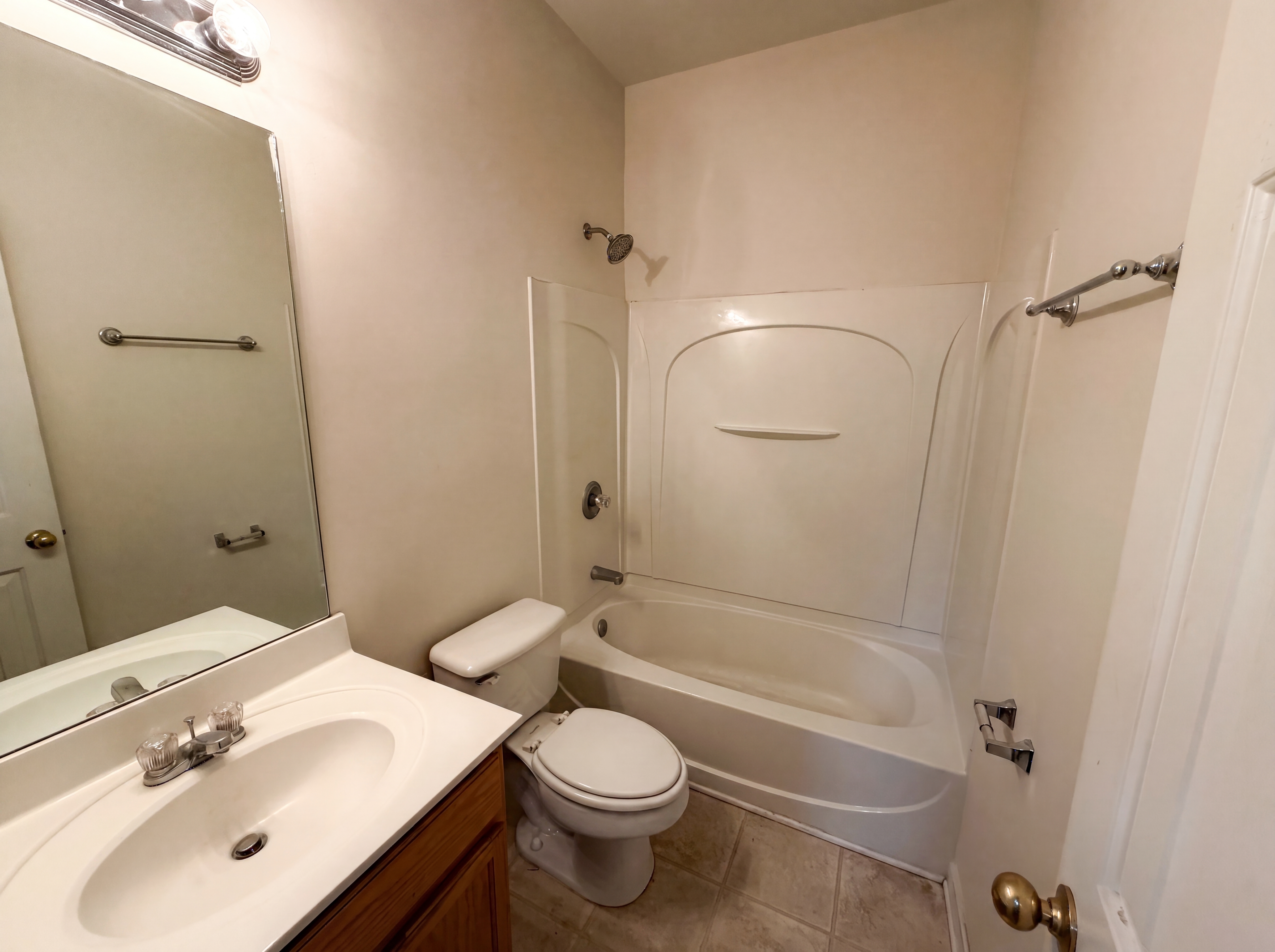 Photo 23 of 29 of 4660 Creekside Villas Way SE, Smyrna, GA