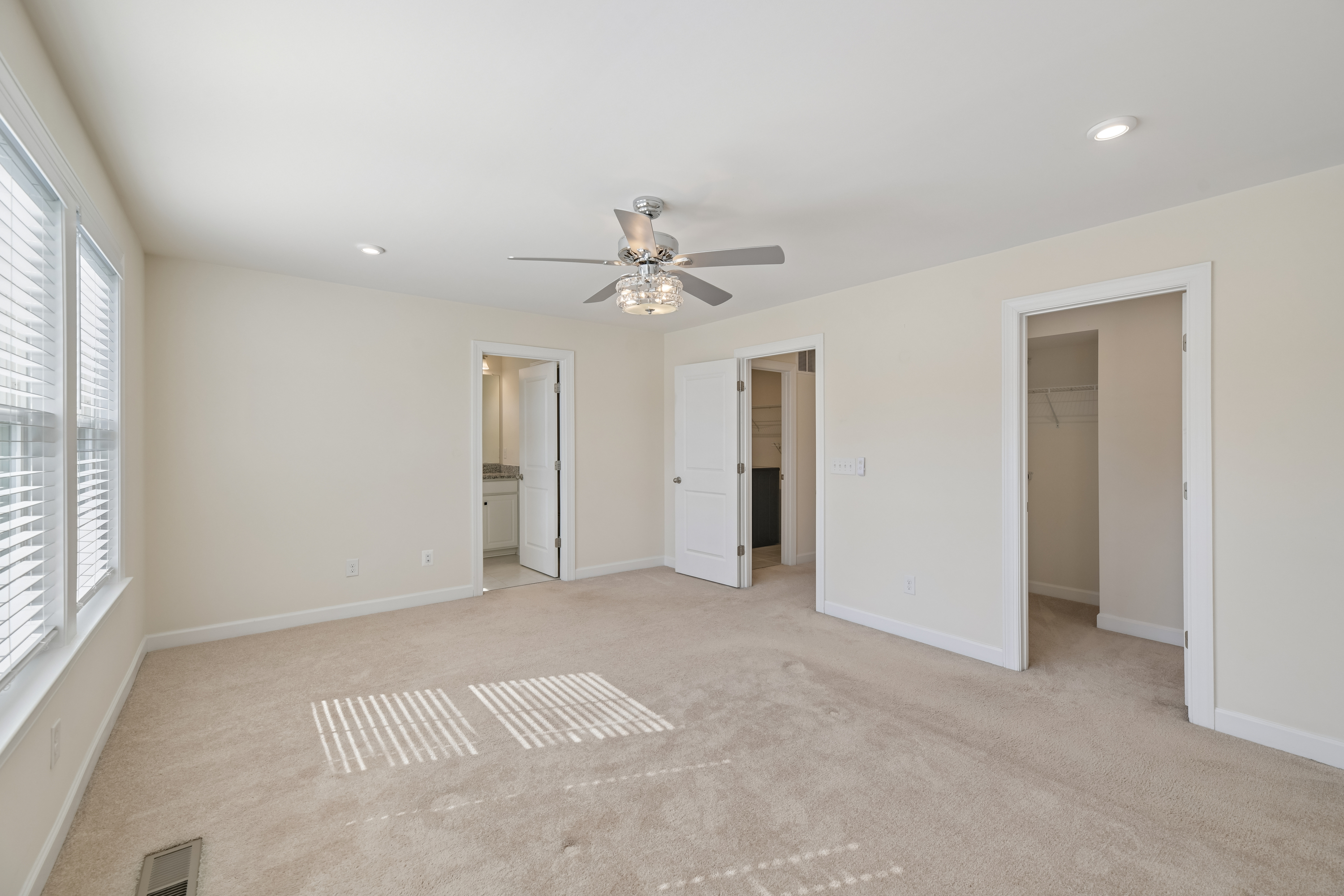 Photo 31 of 60 of 8124 Bock Farm Pl, Alexandria, VA