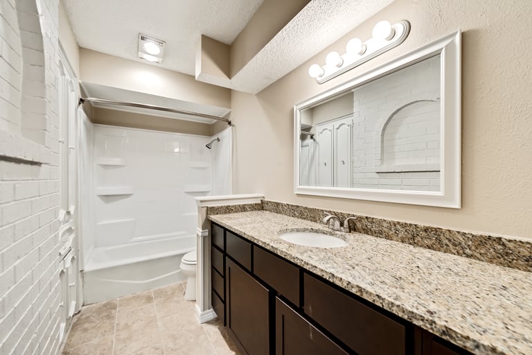 Photo 28 of 31 - 2533 Indian Hills Dr, Plano, TX 75075