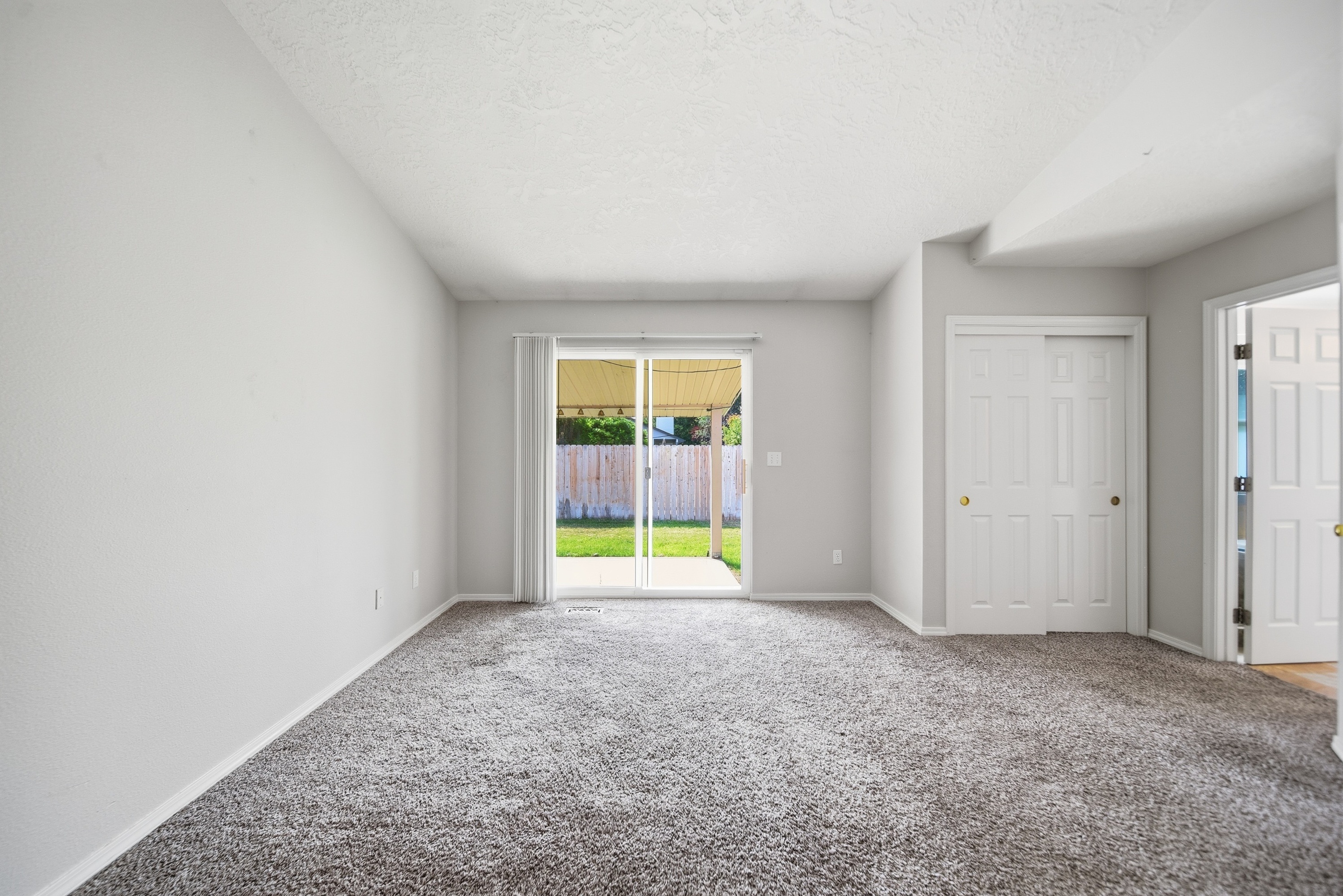 Photo 8 of 31 of 5417 N Hertford Way, Boise, ID