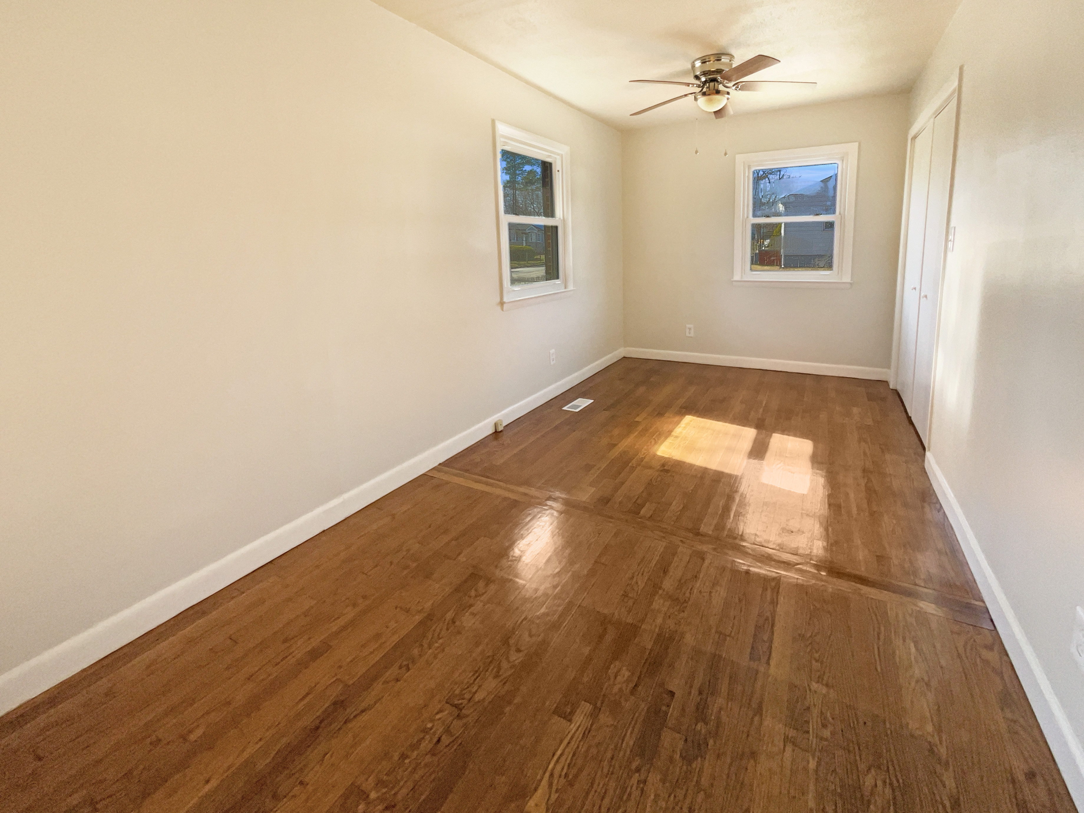 Photo 13 of 30 of 2807 Clingman St, Hopewell, VA