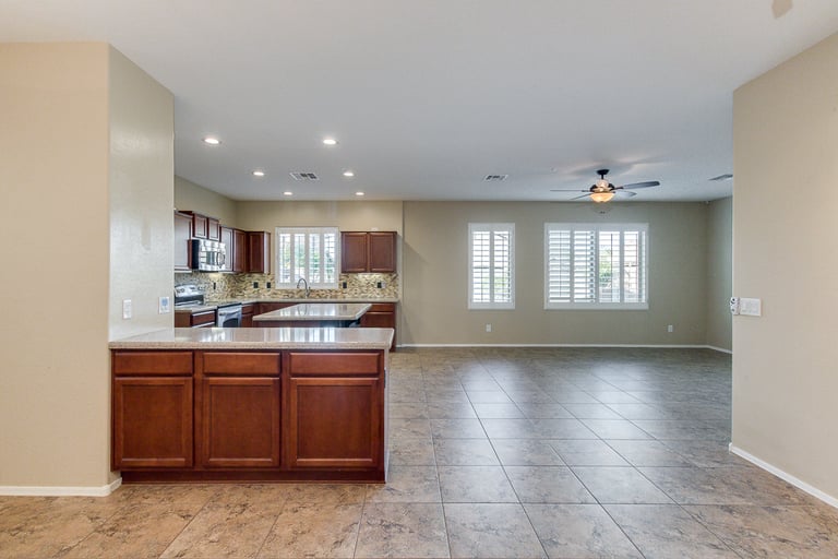 Photo 8 of 24 - 3422 E Ravenswood Dr, Gilbert, AZ 85298