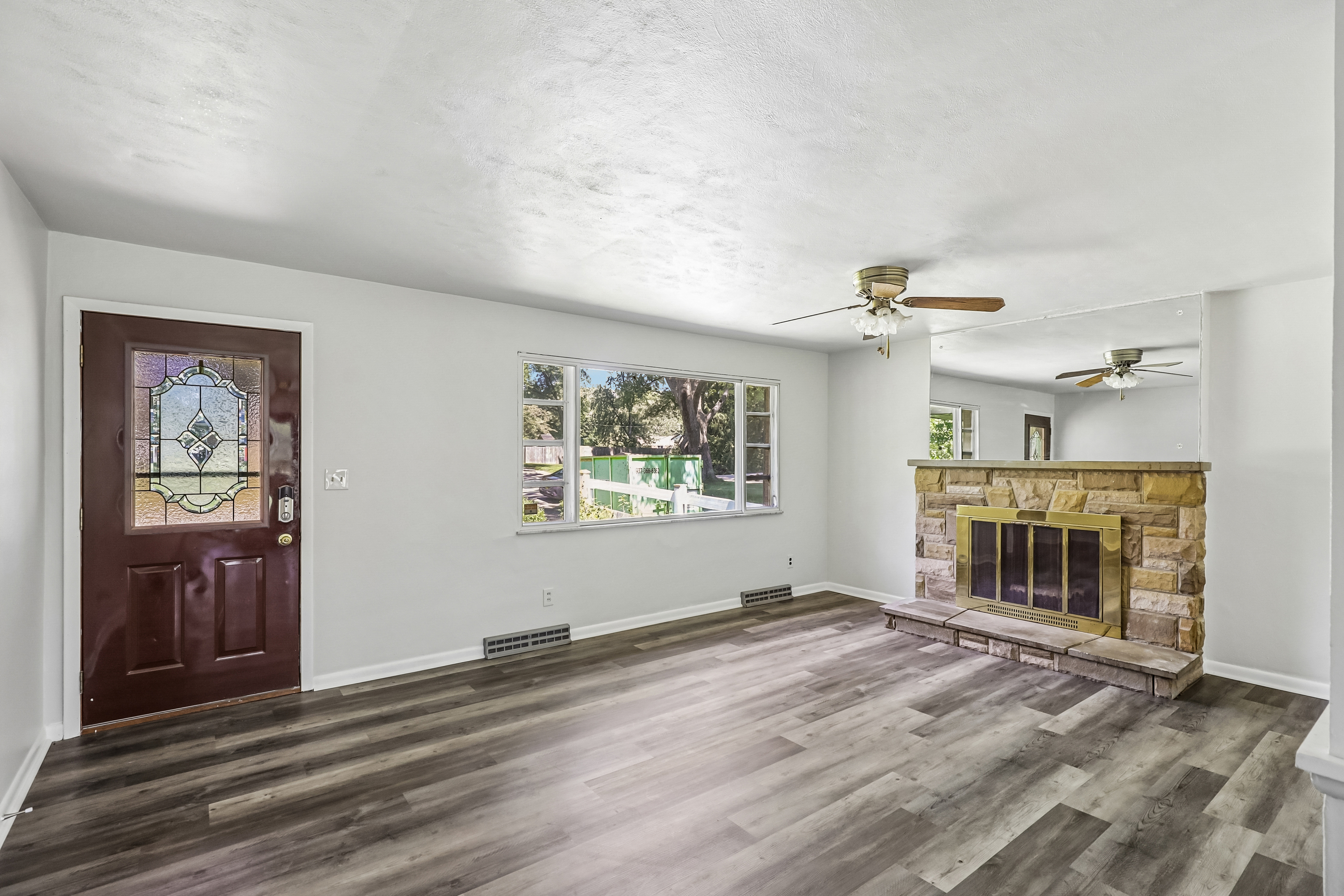 Photo 13 of 42 of 4071 Carondelet Dr, Dayton, OH
