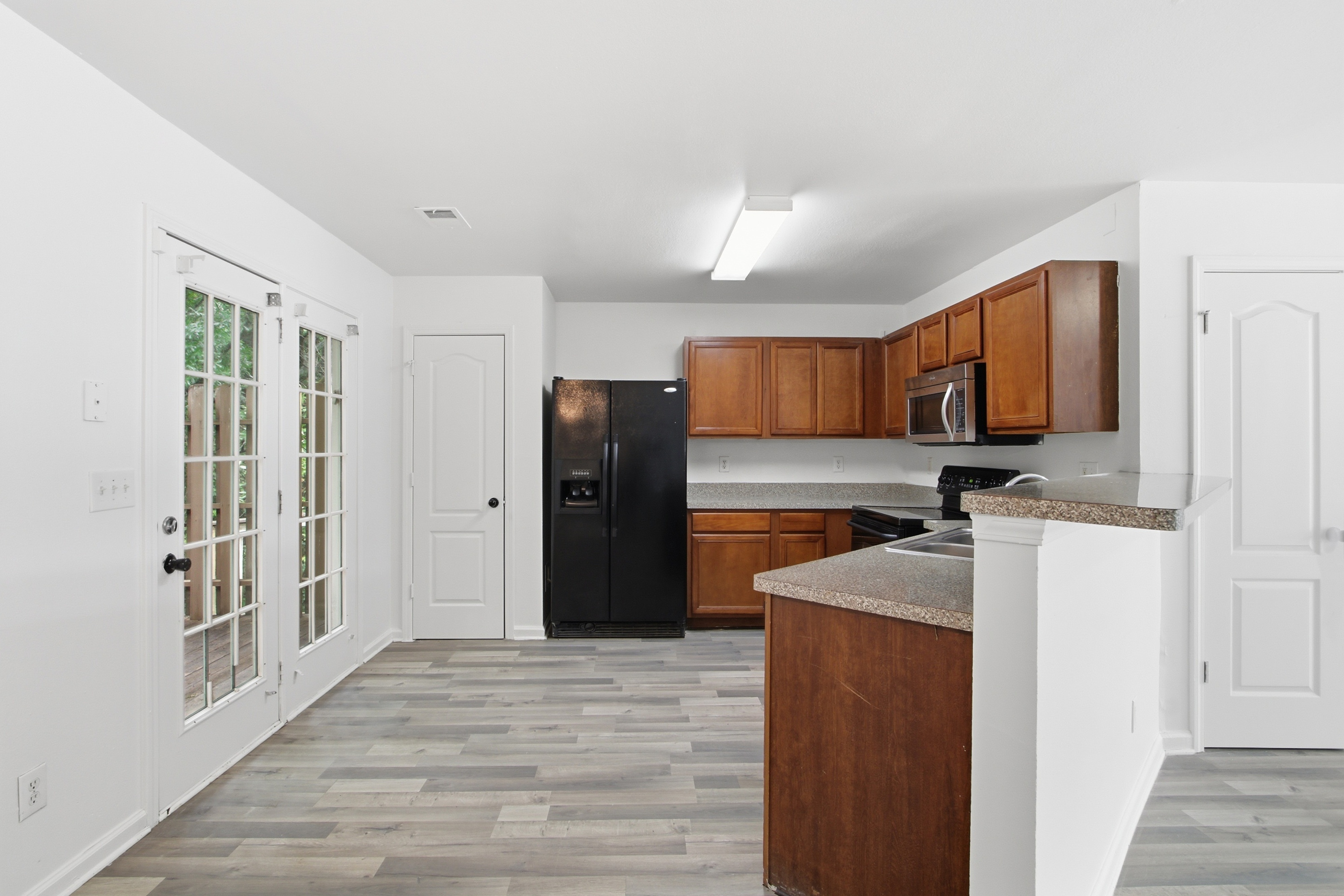 Photo 12 of 27 of 2025 Shawn Wayne Cir SE, Atlanta, GA