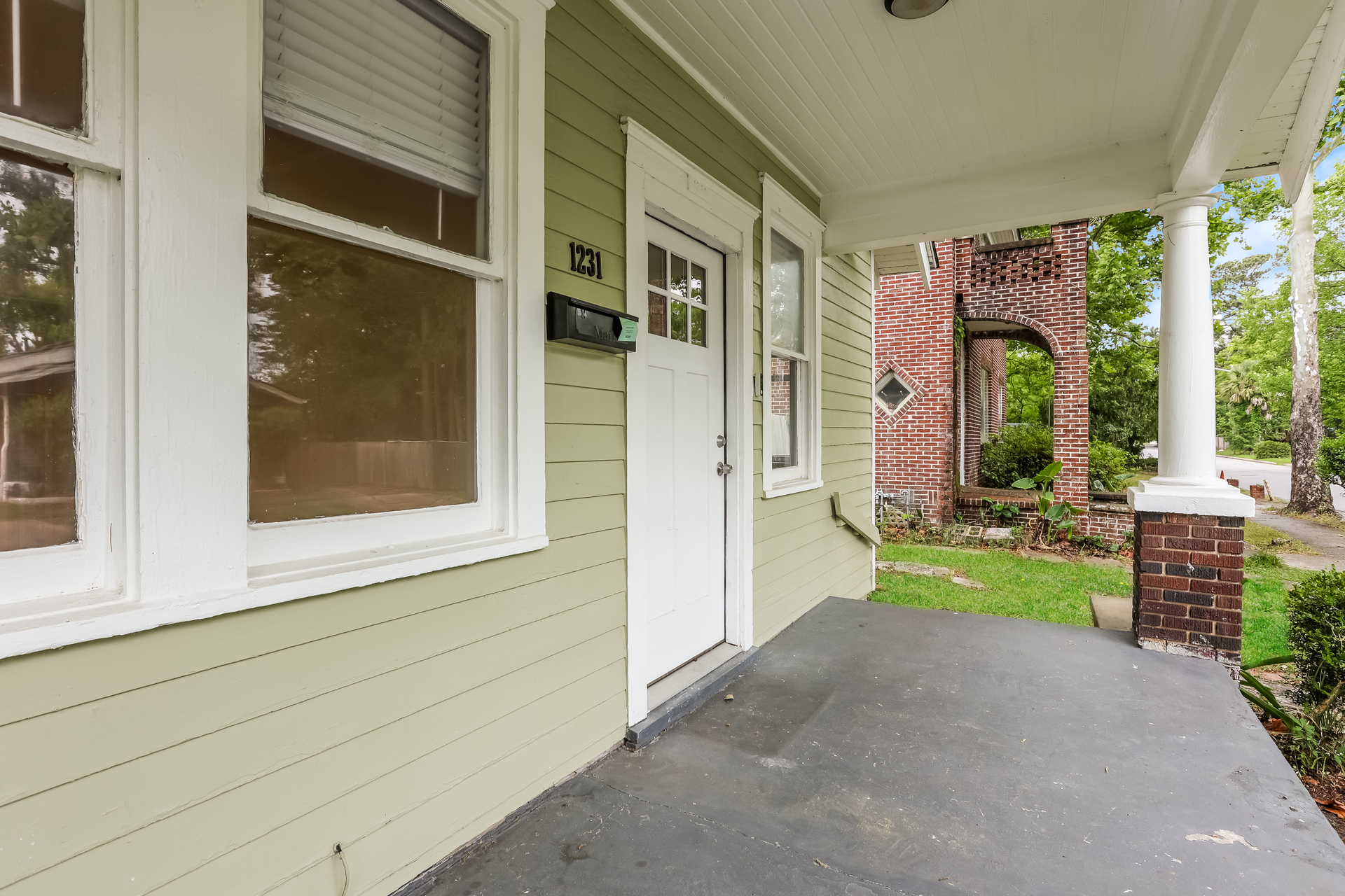 Photo 7 of 21 of 1231 E 42nd St, Savannah, GA