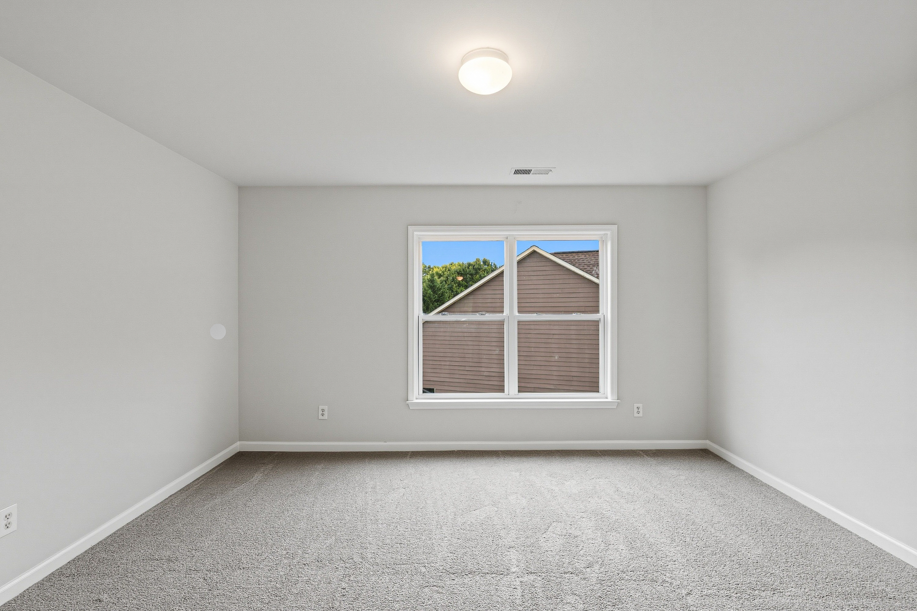 Photo 31 of 64 of 7295 Madison Cir, Union City, GA