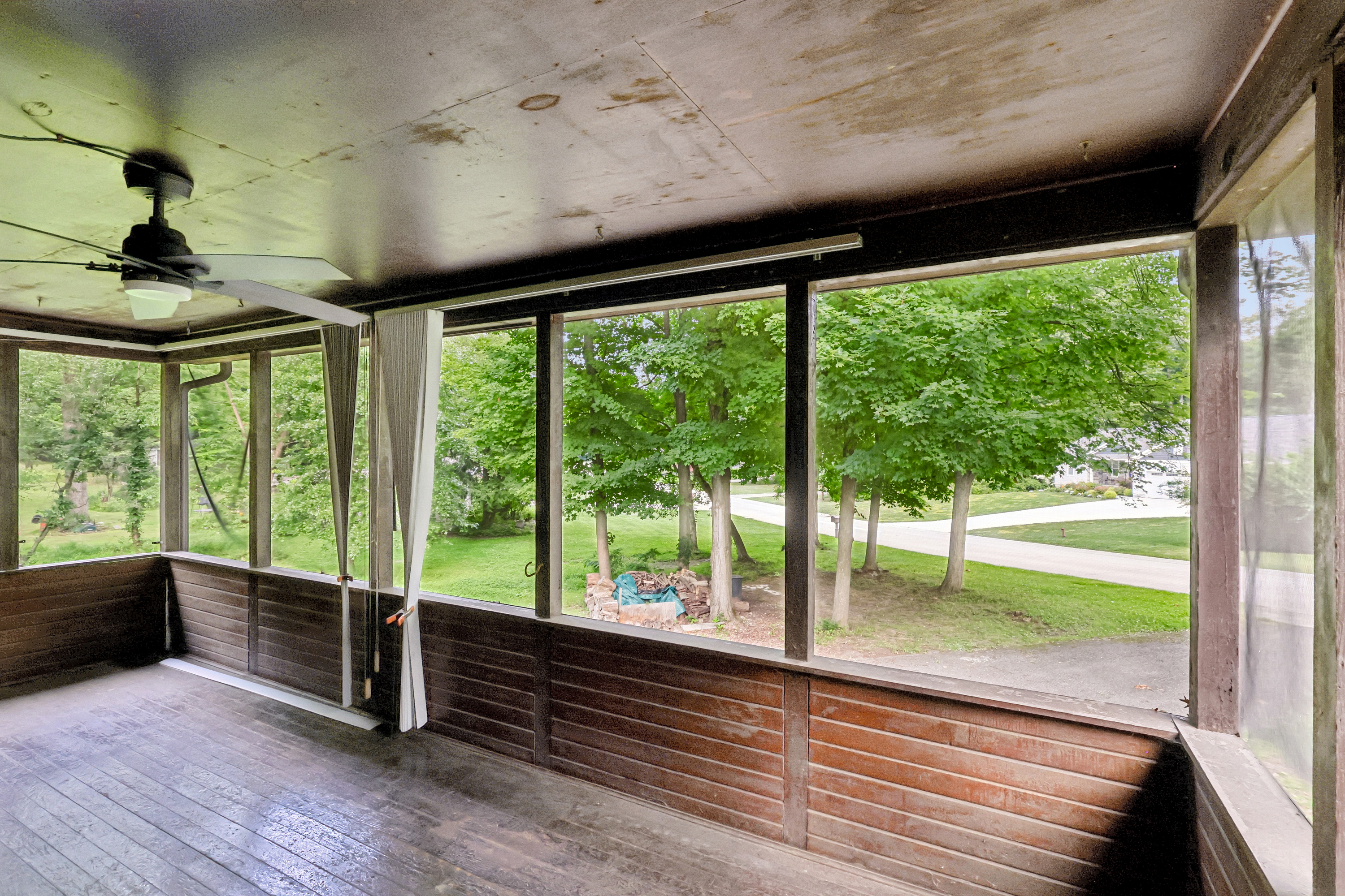 Photo 12 of 27 of 9550 Olde 8 Rd, Northfield, OH