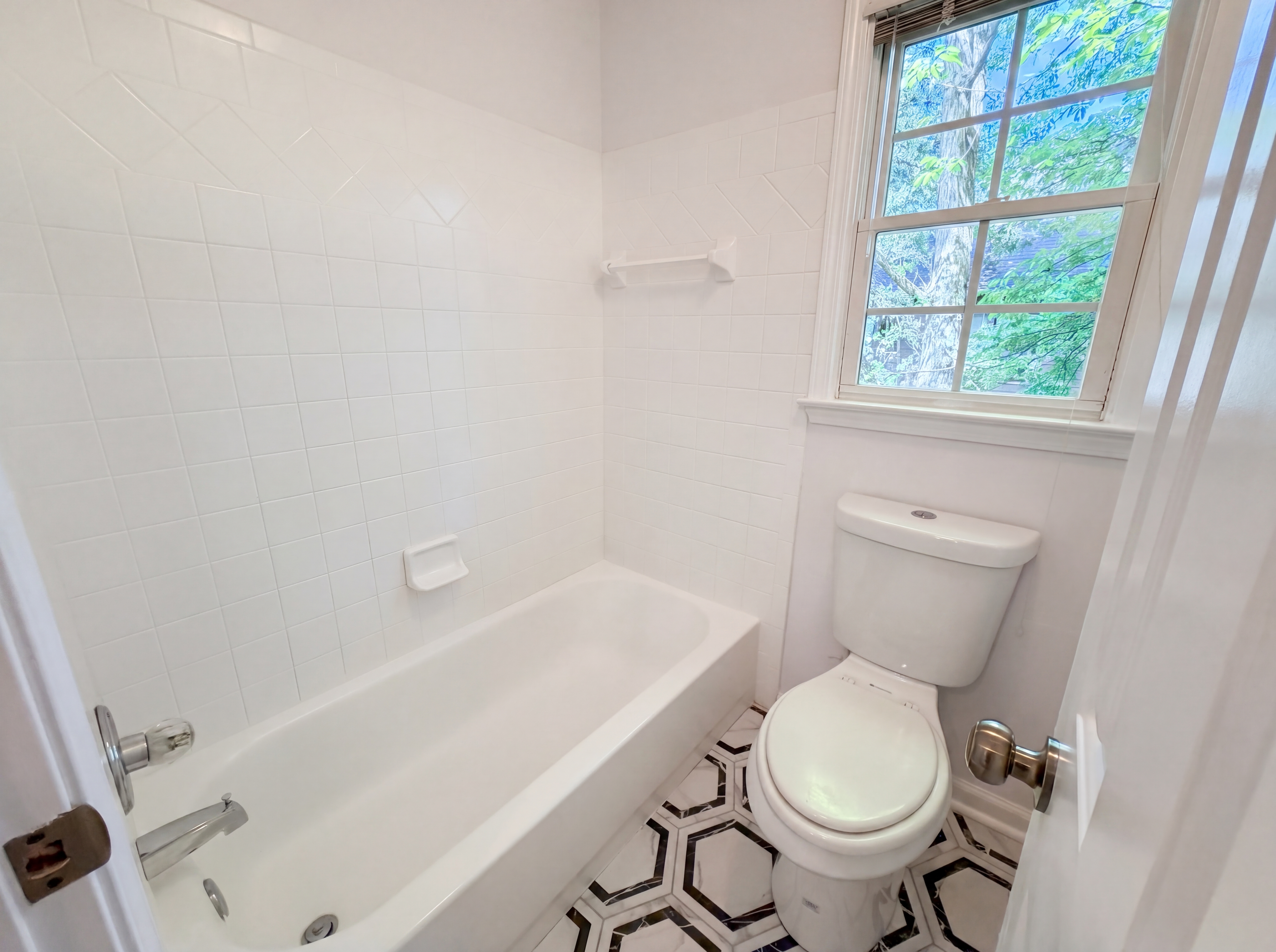 Photo 16 of 20 of 4770 Feather Creek Ct, Stone Mountain, GA
