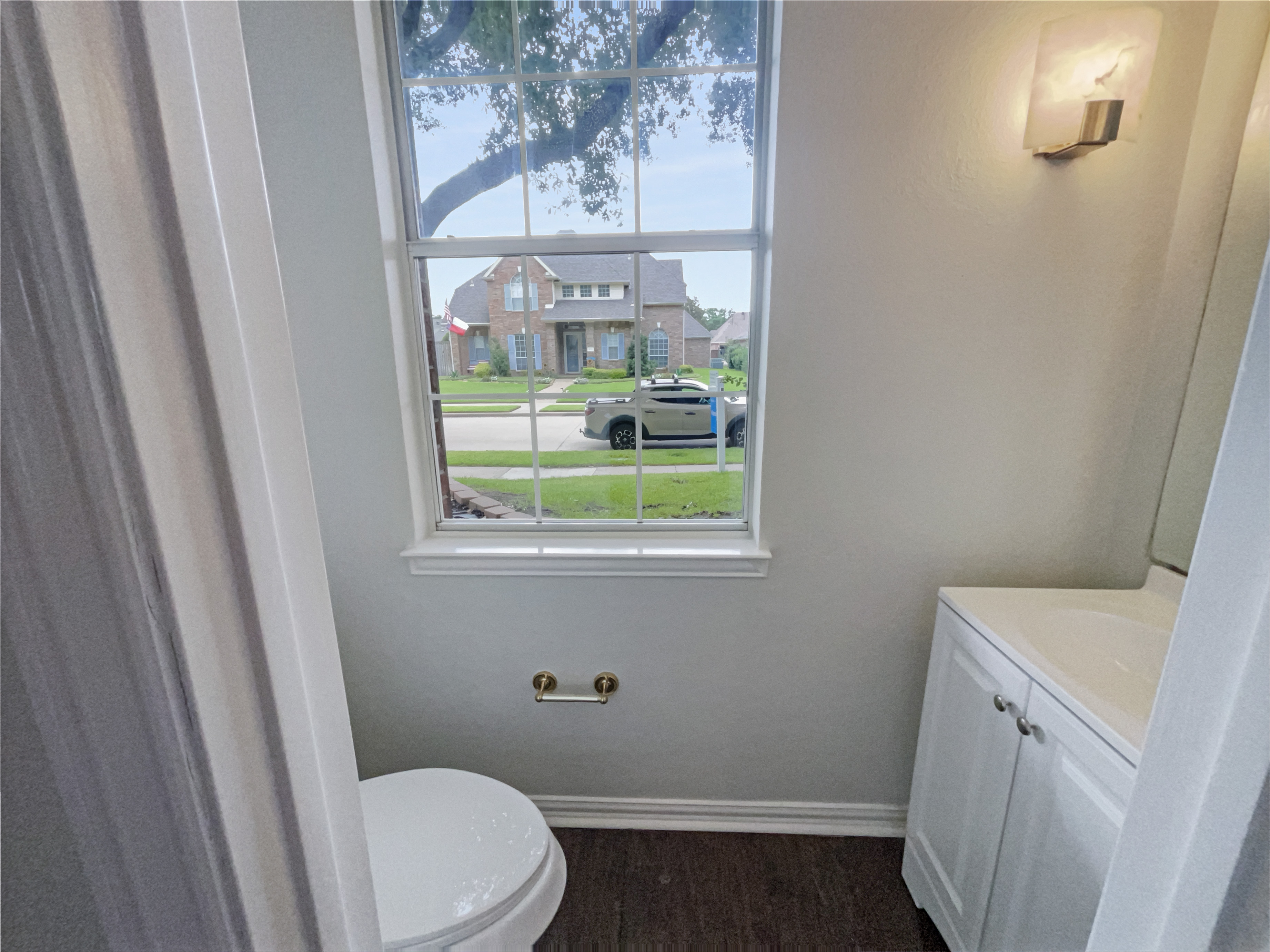 Photo 23 of 41 of 413 Thunderbrook Rd, Garland, TX
