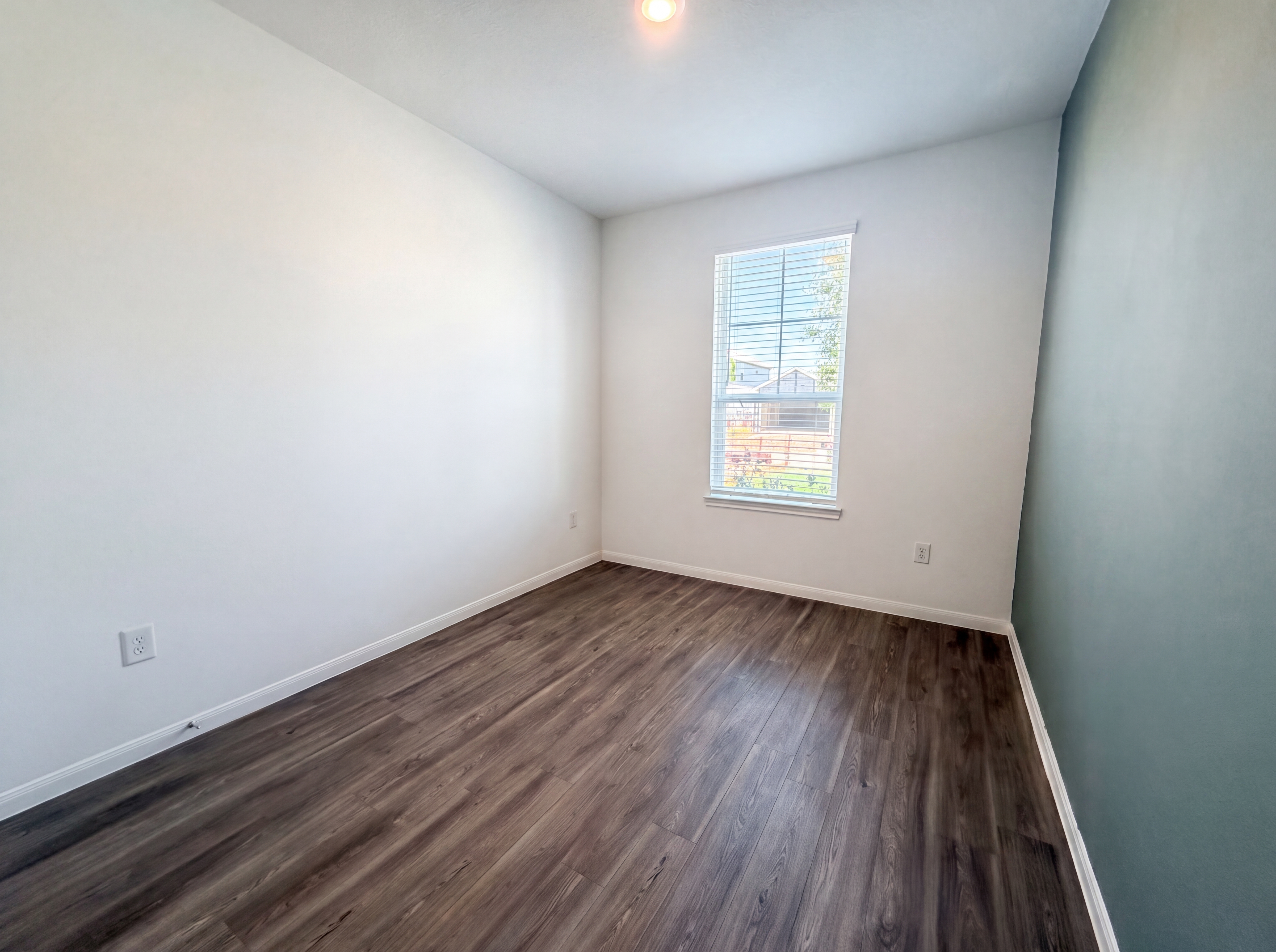 Photo 8 of 24 of 25635 Balsamroot Dr, Magnolia, TX