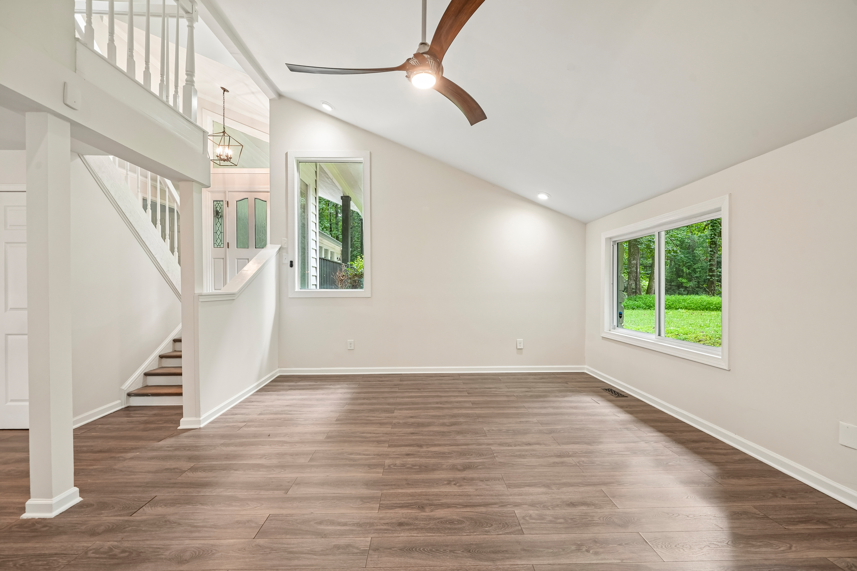 Photo 13 of 47 of 630 Benson Hurst Dr SW, Mableton, GA