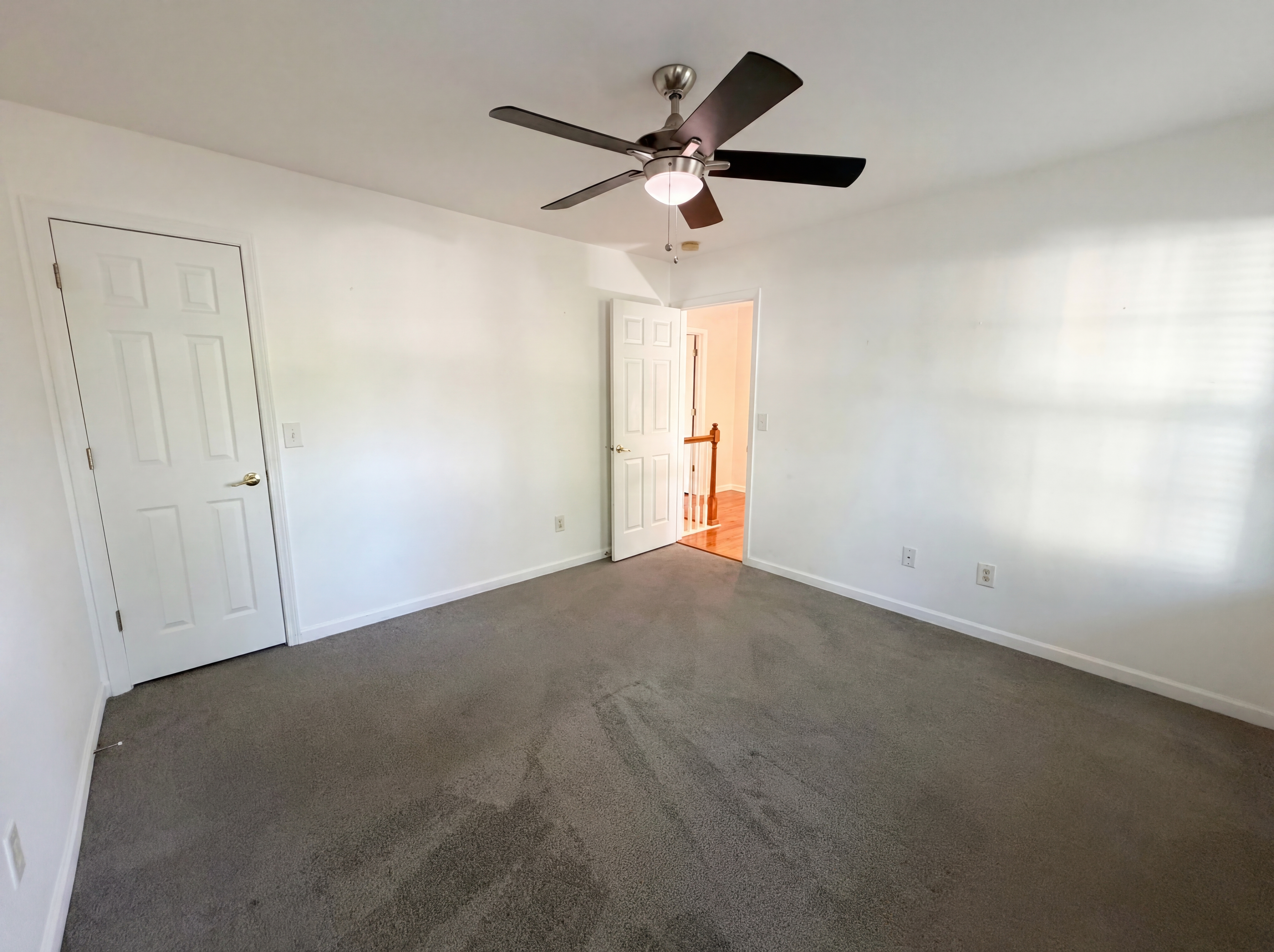 Photo 16 of 27 of 8692 Hickory Creek Ct, North Charleston, SC