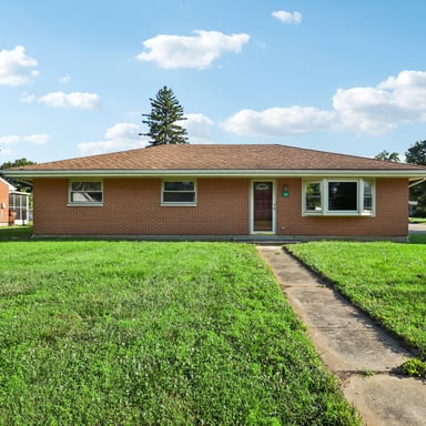 Property photo 1 of 48 S Circle Dr