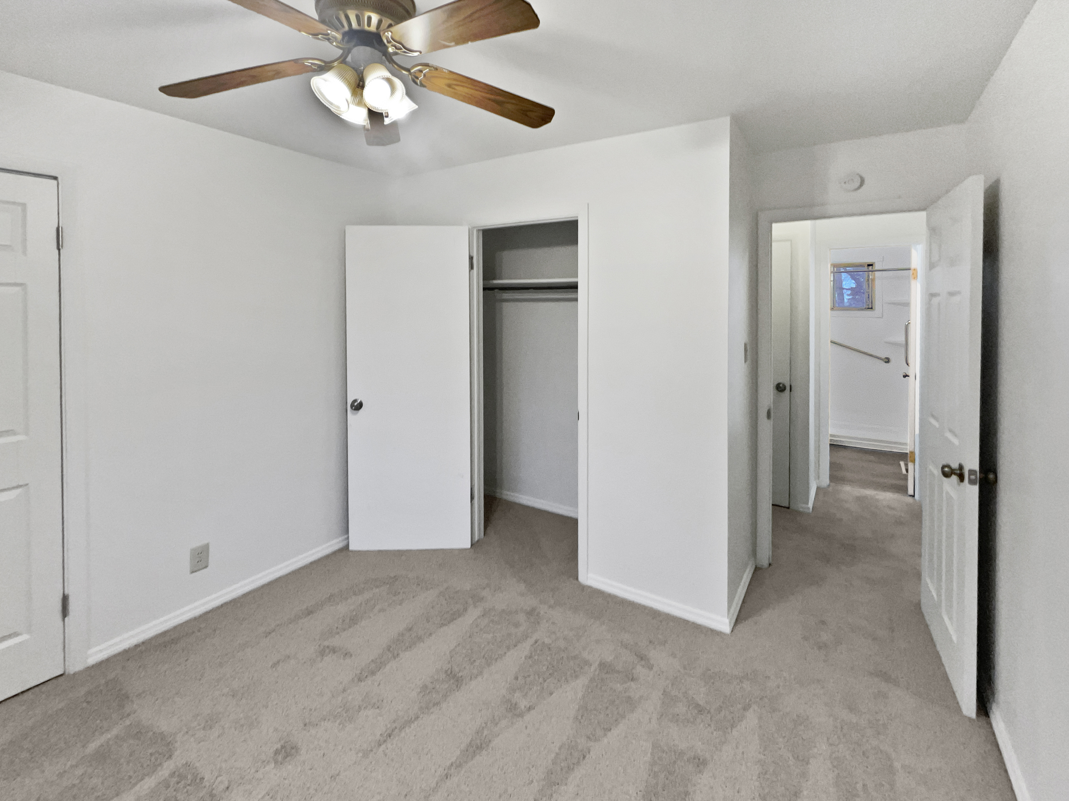 Photo 9 of 24 of 2127 Saranac Dr, Colorado Springs, CO
