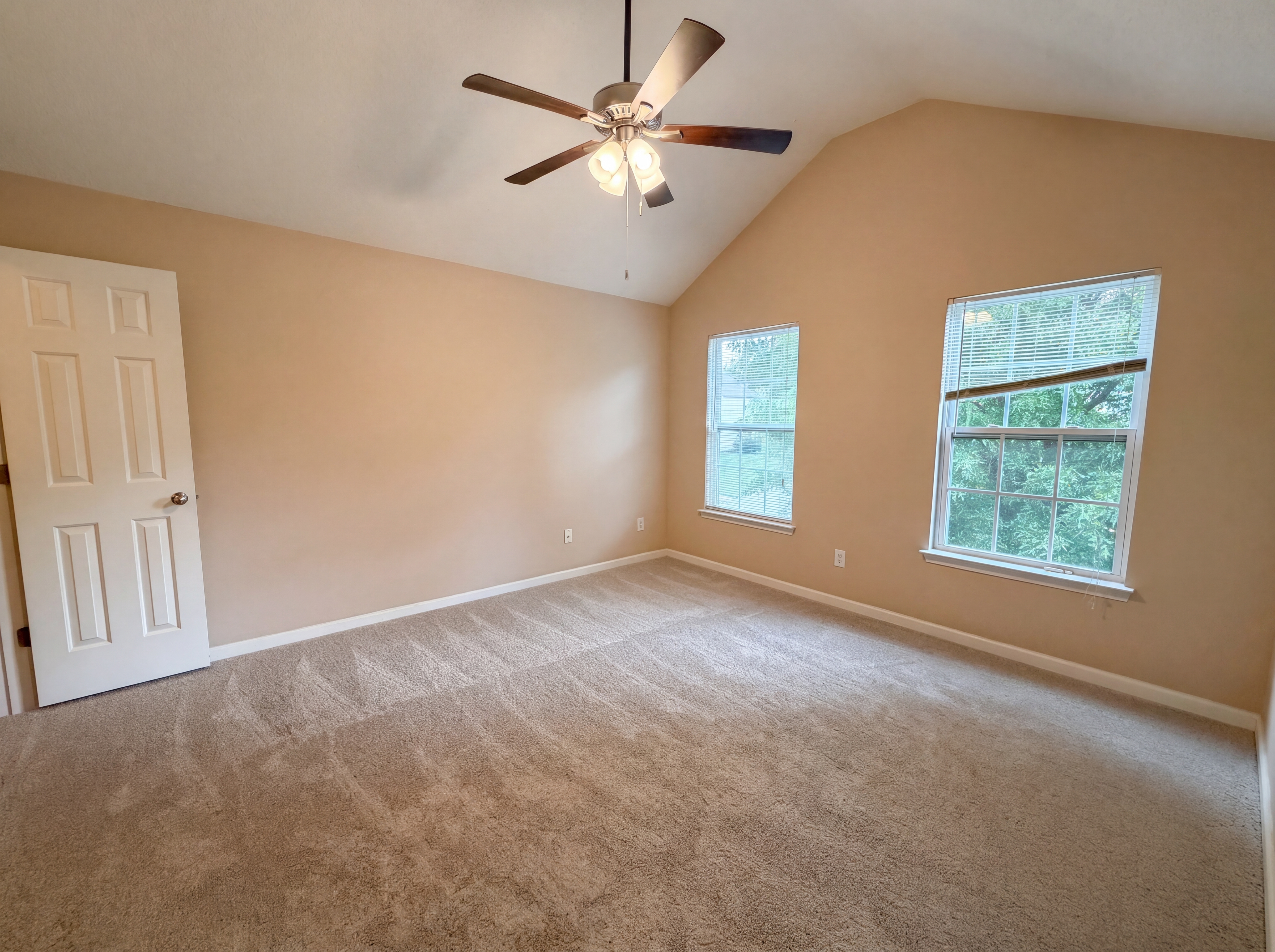 Photo 4 of 21 of 4178 Winston Cir, Atlanta, GA