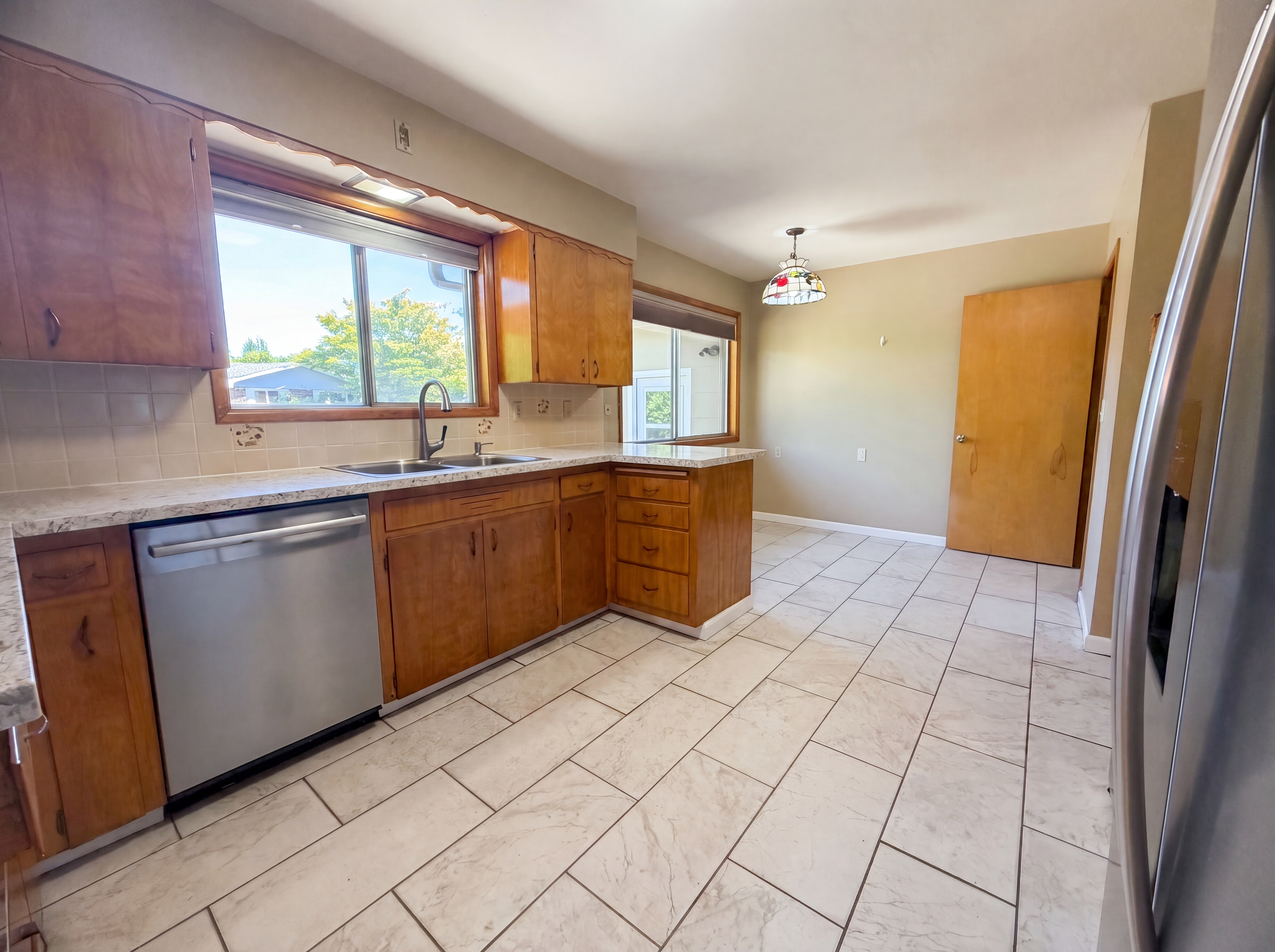 Photo 8 of 24 of 3311 NE 145th Ave, Portland, OR