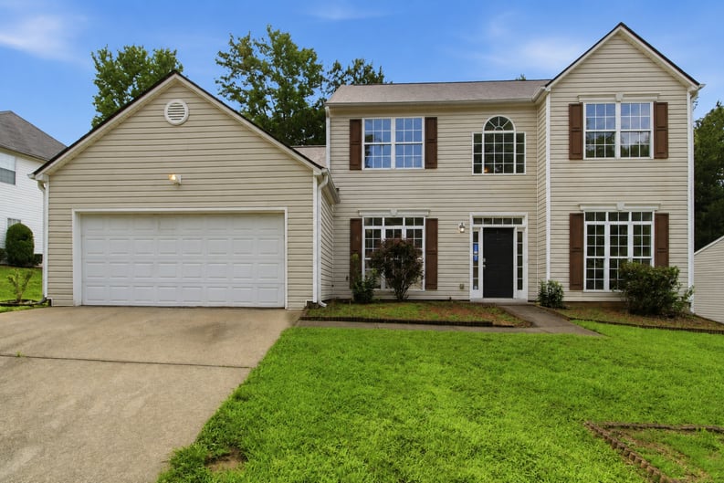 Property photo 1 of 835 Shadow Lake Dr