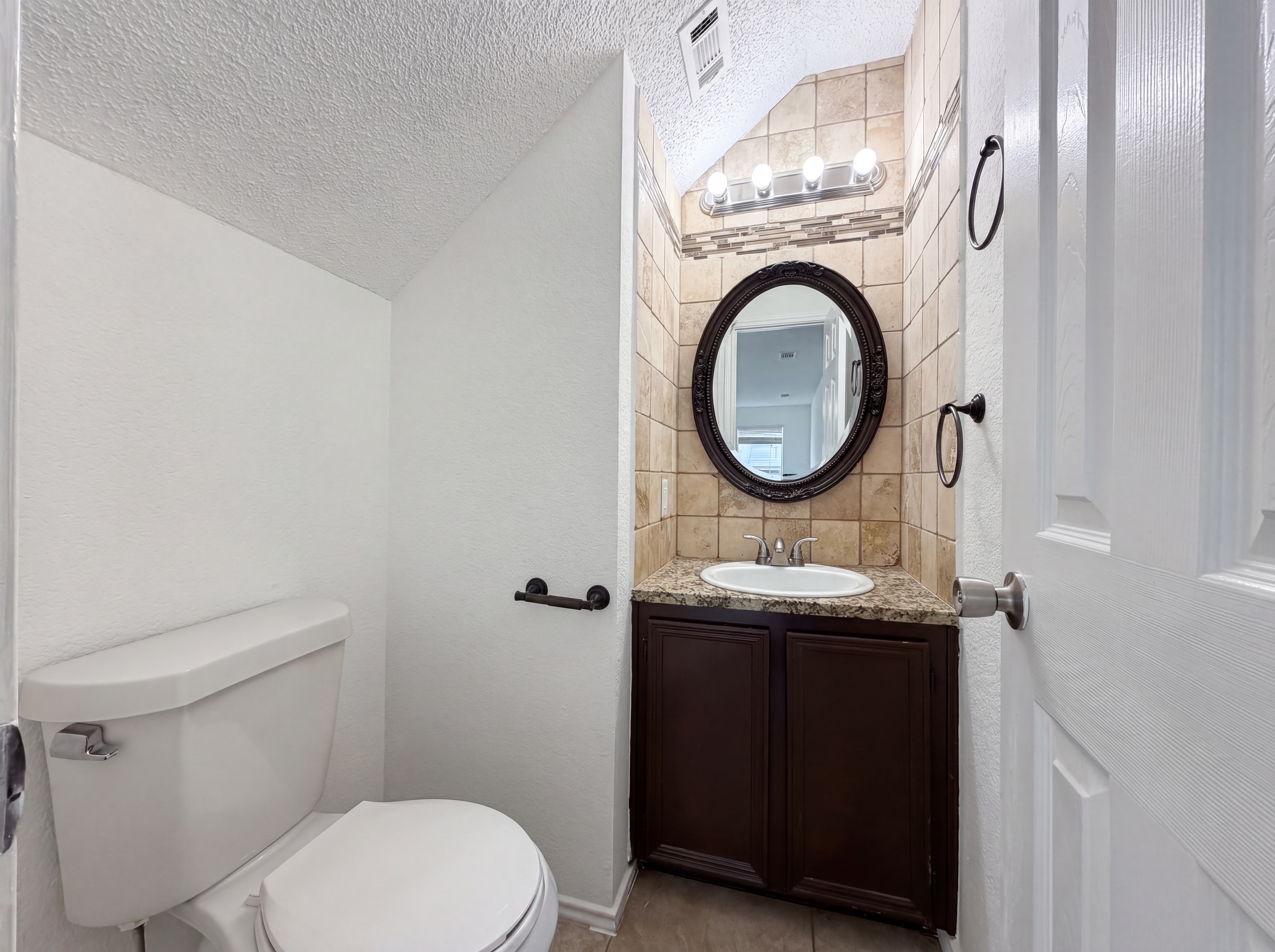 Photo 10 of 19 of 1301 Judy Ln, Copperas Cove, TX