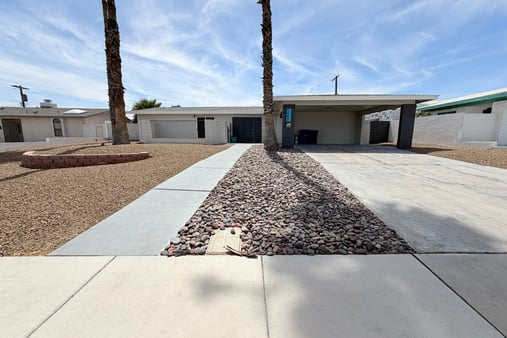 Photo 1 of 42 of 1483 Pawnee Dr, Las Vegas, NV