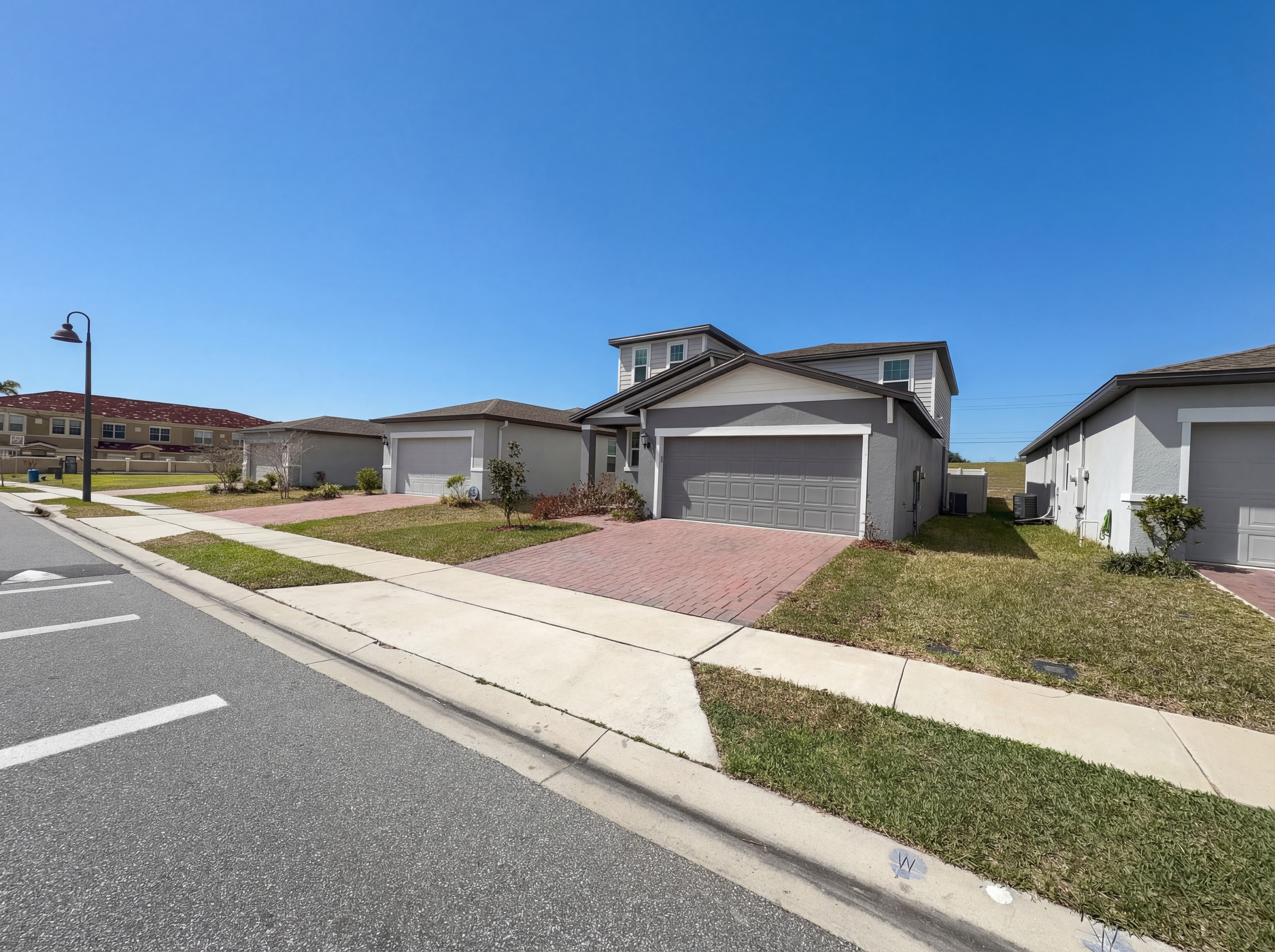 Photo 9 of 25 of 3092 Bella Vista Dr, Davenport, FL