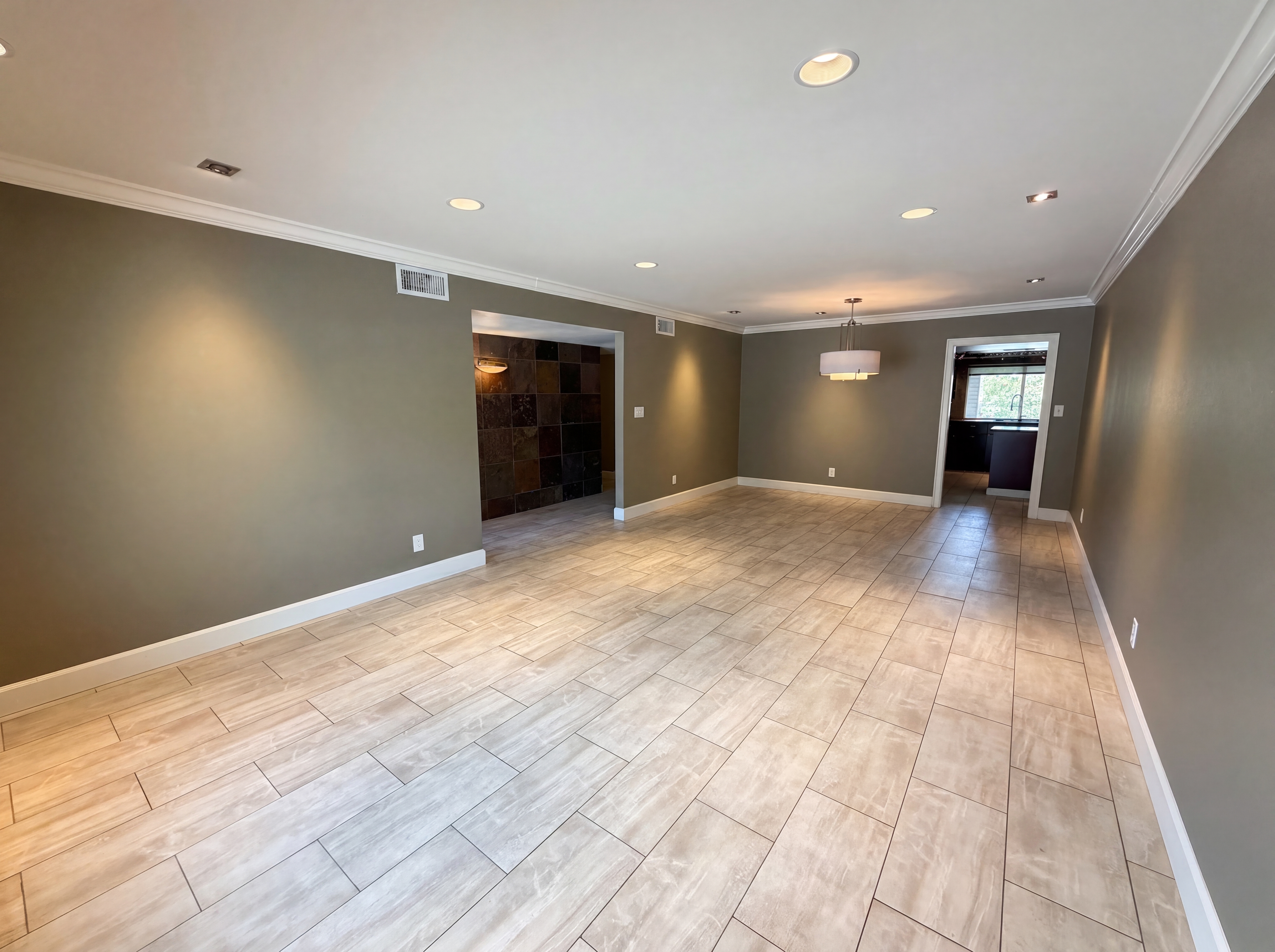 Photo 8 of 34 of 2244 E Nicolet Ave, Phoenix, AZ