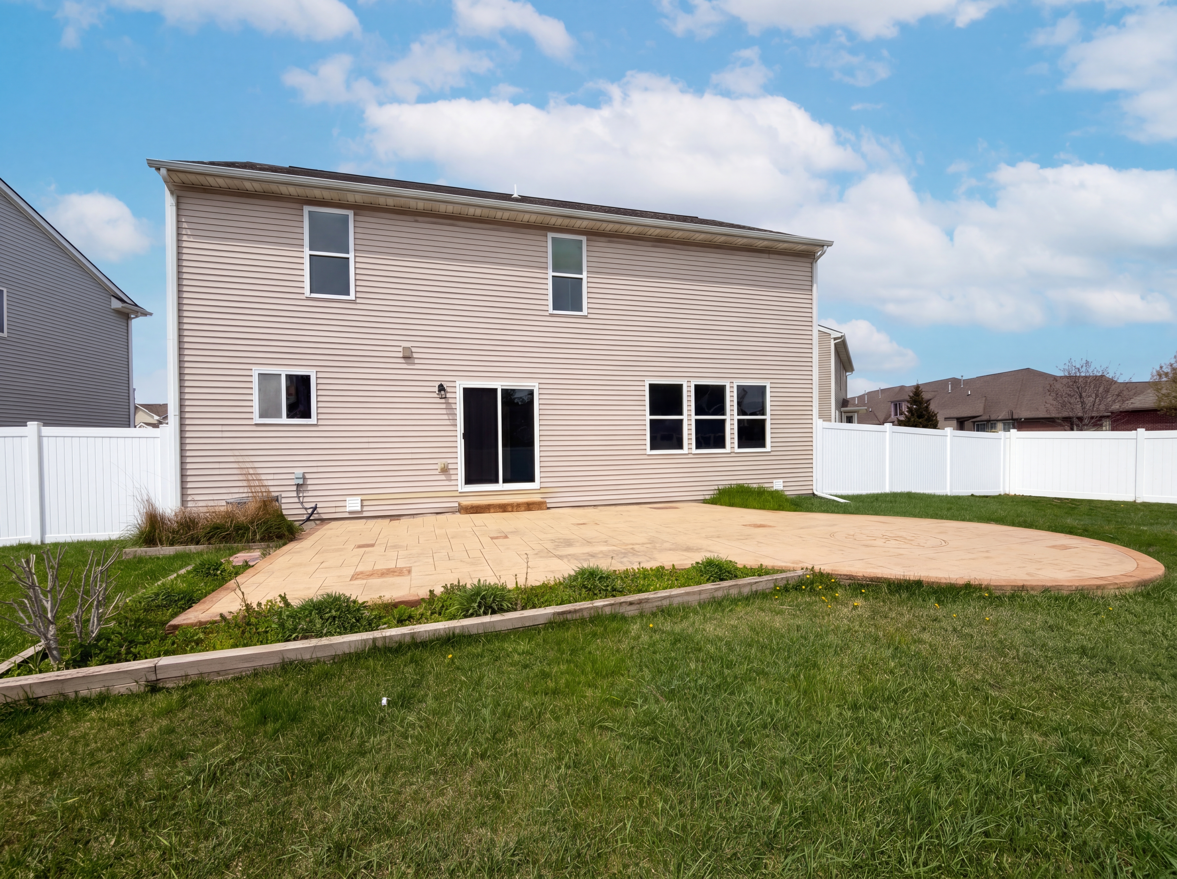 Photo 39 of 44 of 42824 Greystone Dr, Sterling Heights, MI