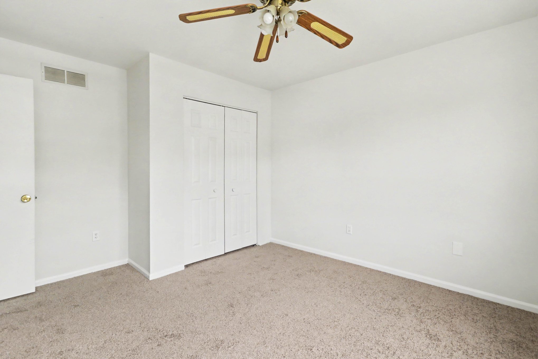 Photo 36 of 54 of 737 Fox Chase Cir, Bear, DE