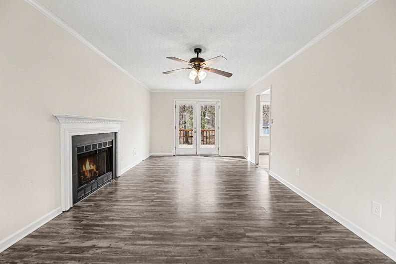 Property photo 3 of 401 Sherwood Ct
