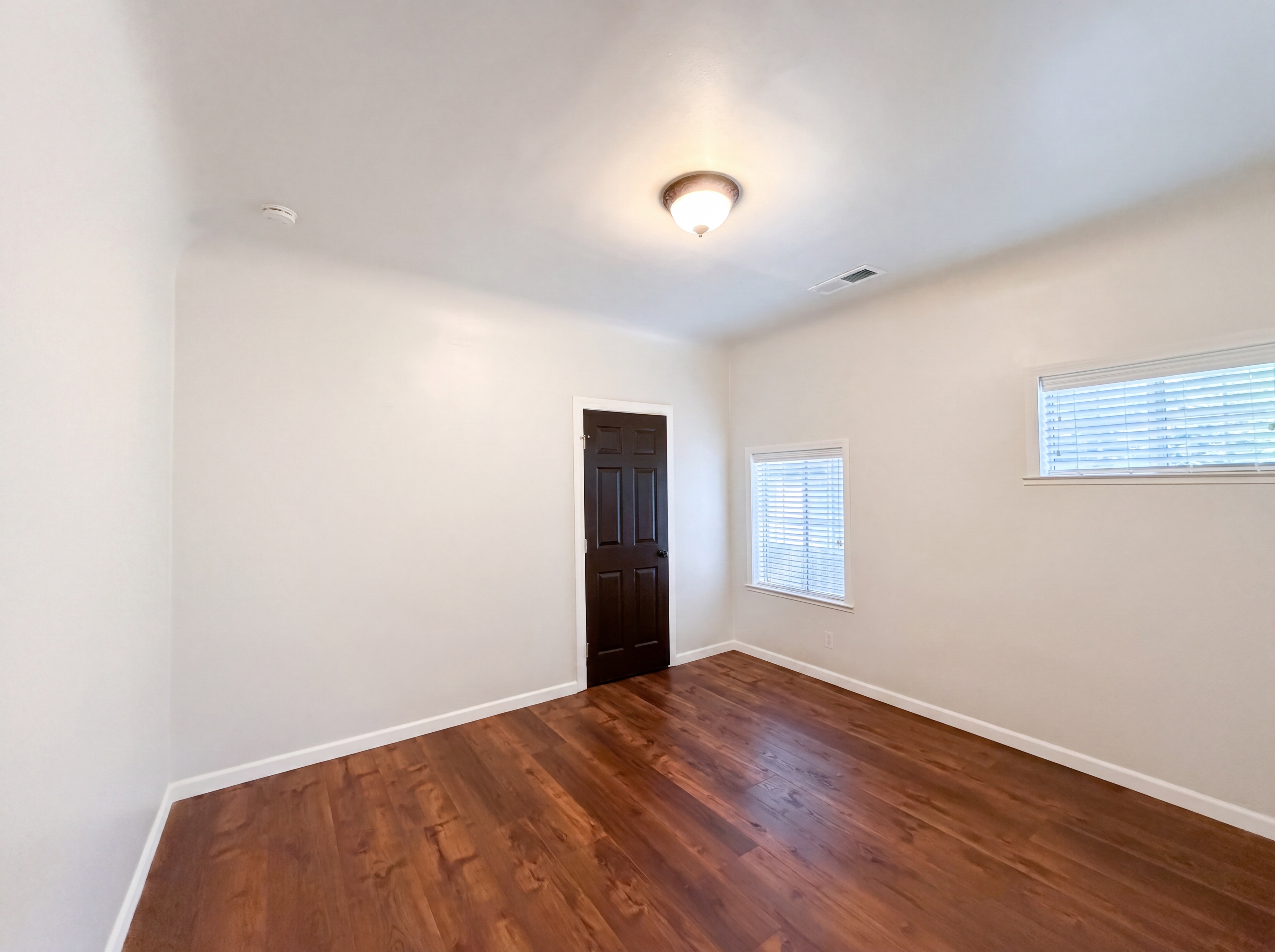 Photo 19 of 45 of 231 22nd St, Sacramento, CA