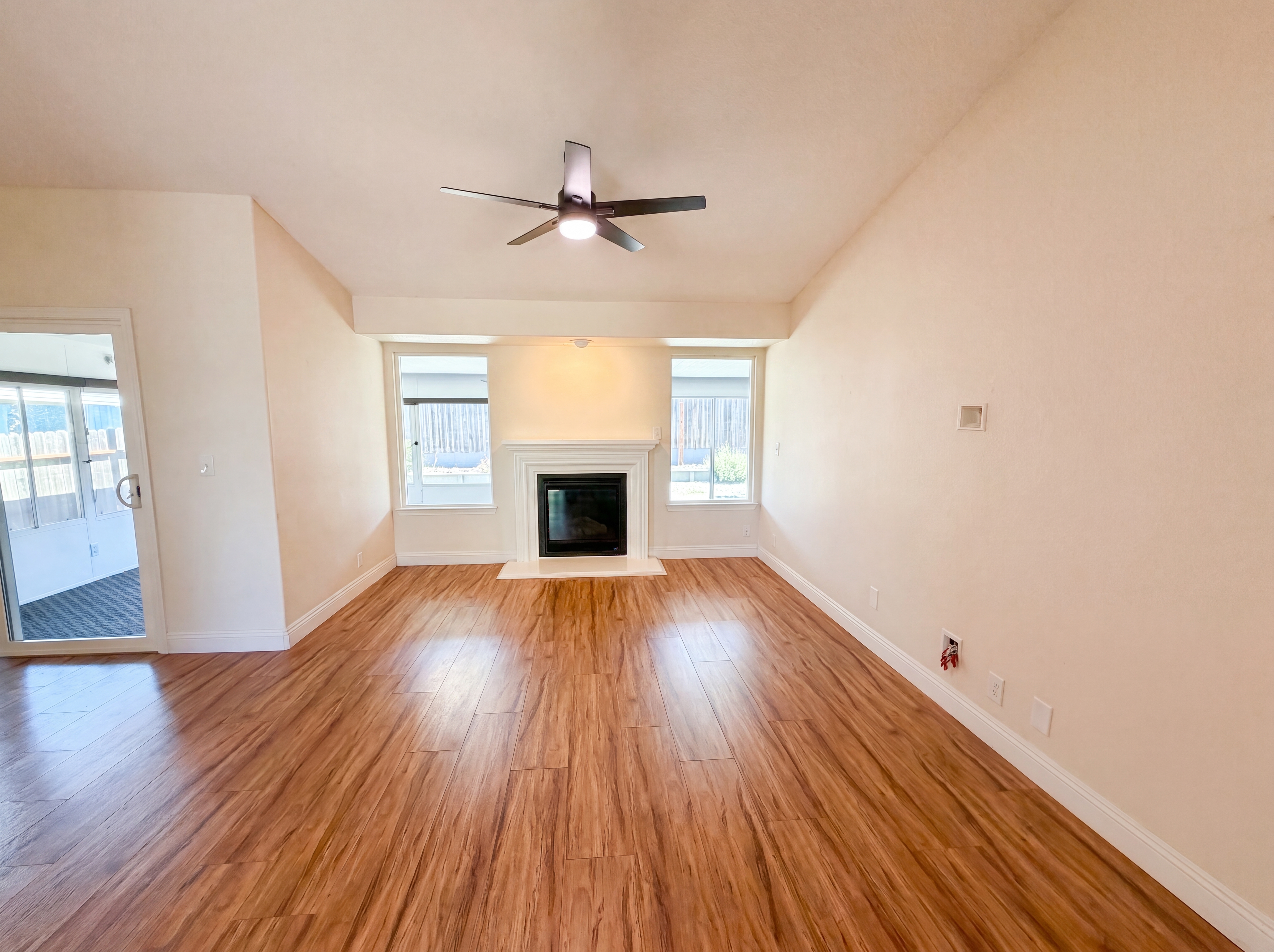Photo 3 of 27 of 3740 Blackfoot Way, Antelope, CA