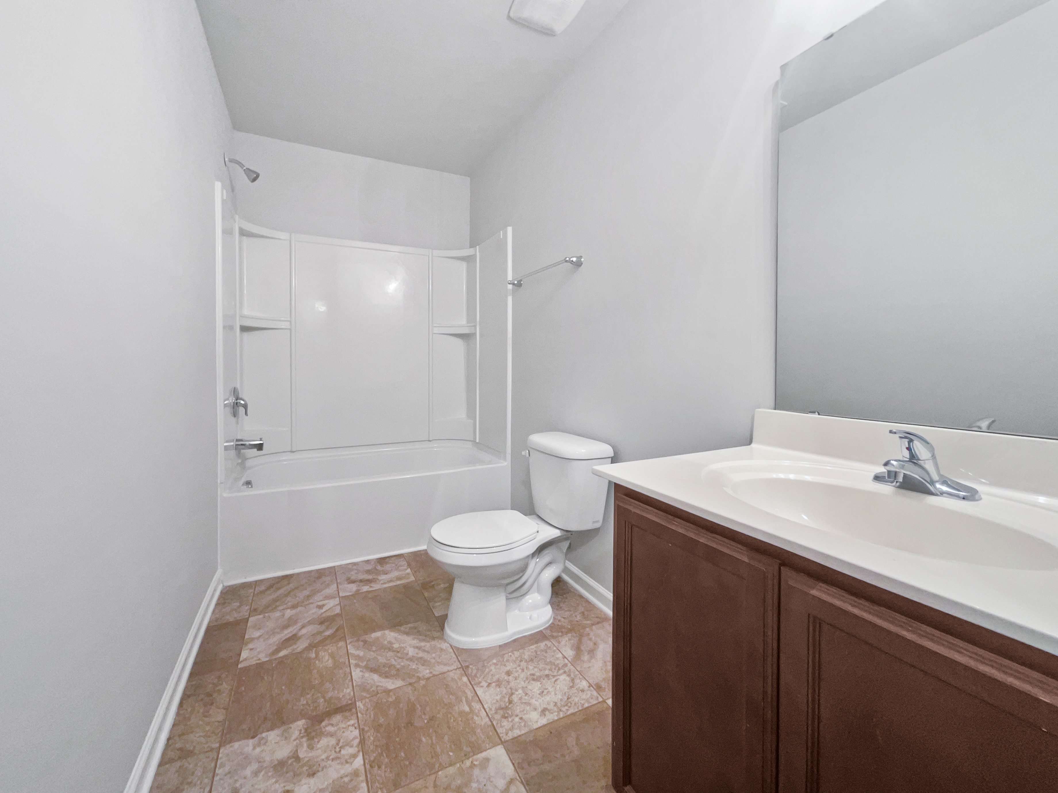 Photo 13 of 17 of 324 Valerie Dr, Lincolnton, NC