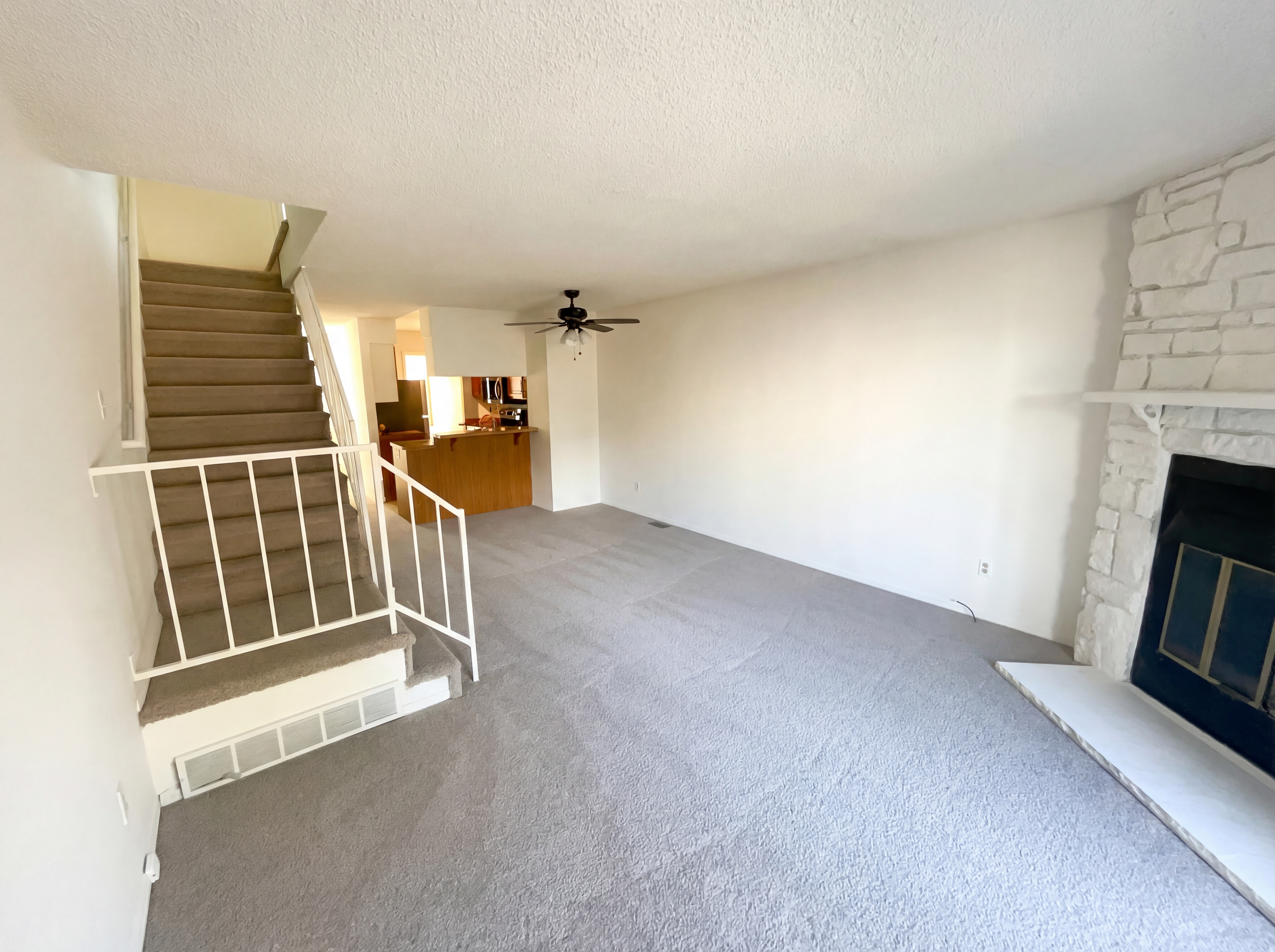 Photo 8 of 26 of 3437 Queen Anne Way, Colorado Springs, CO
