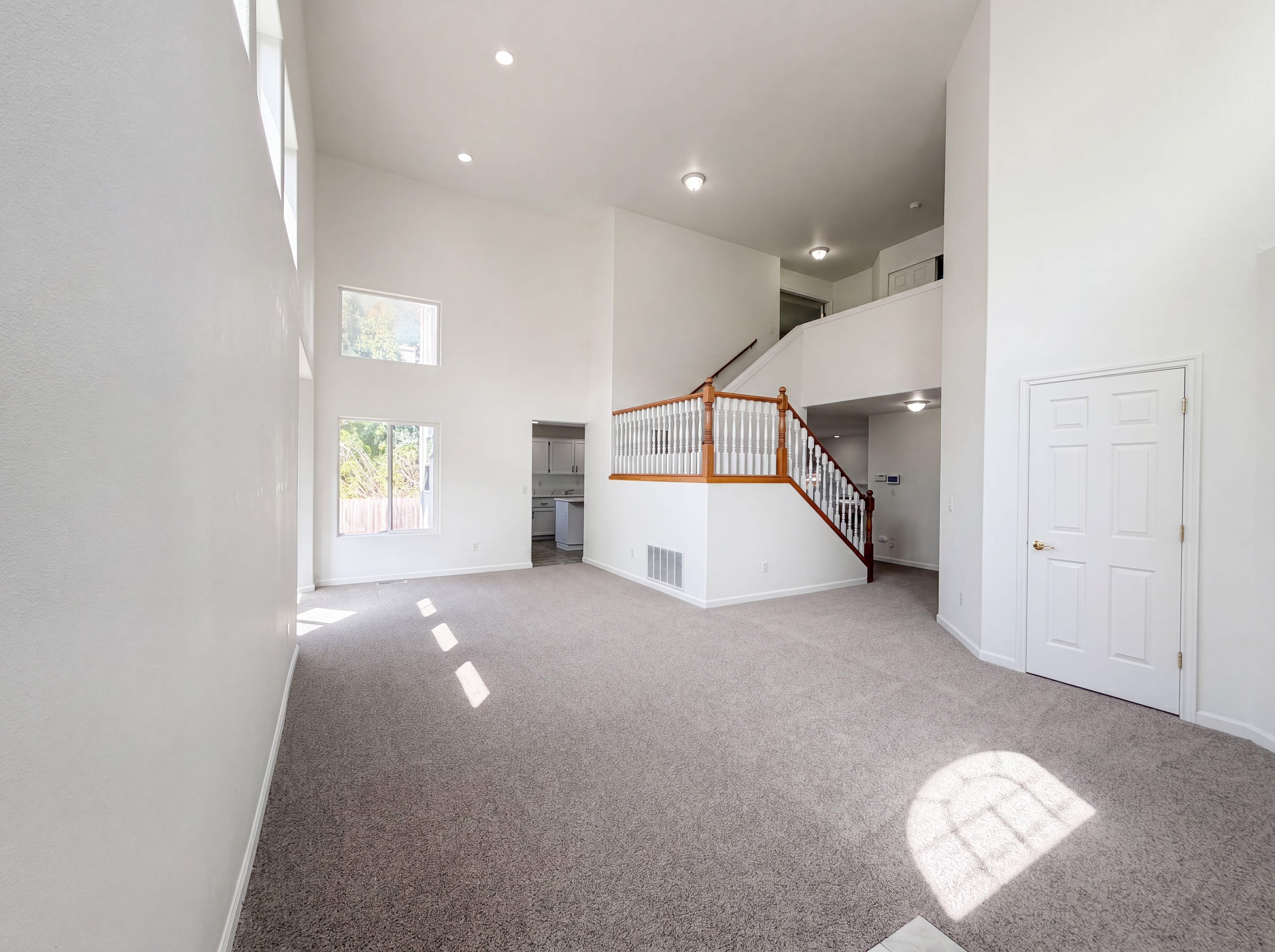 Photo 3 of 27 of 451 NW Yosemite Ter, Beaverton, OR