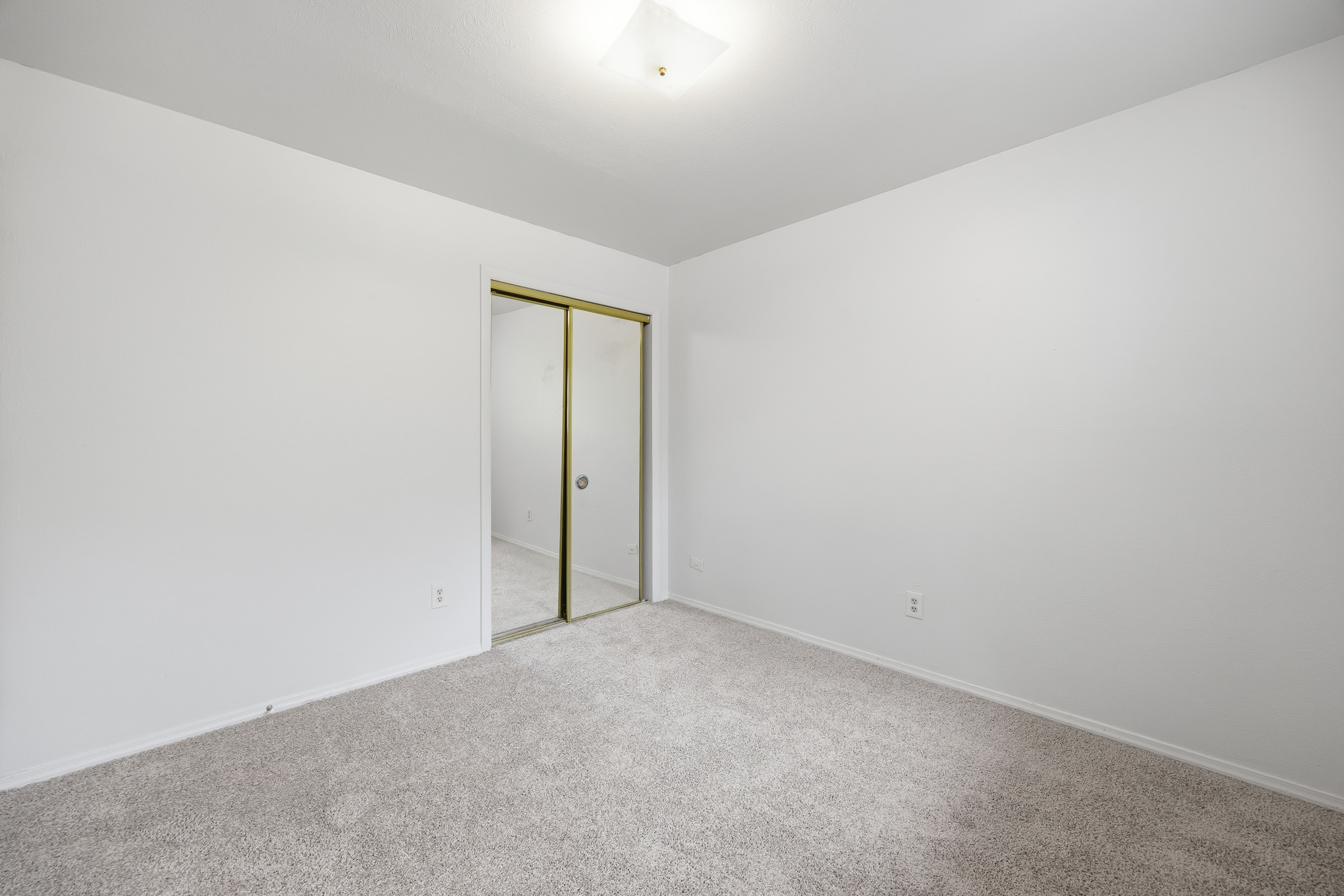 Photo 4 of 49 of 228 Fairfax St, Colorado Springs, CO