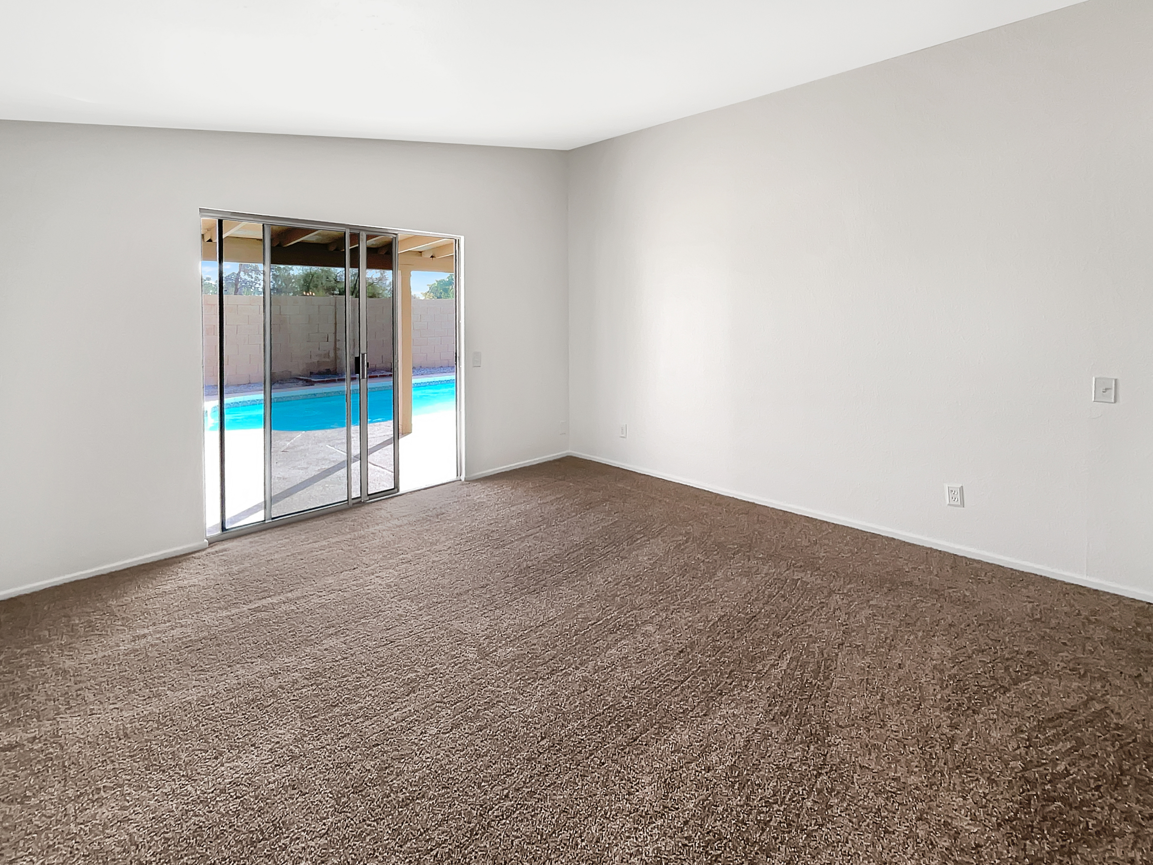Photo 4 of 19 of 2015 N Villas Ln, Chandler, AZ