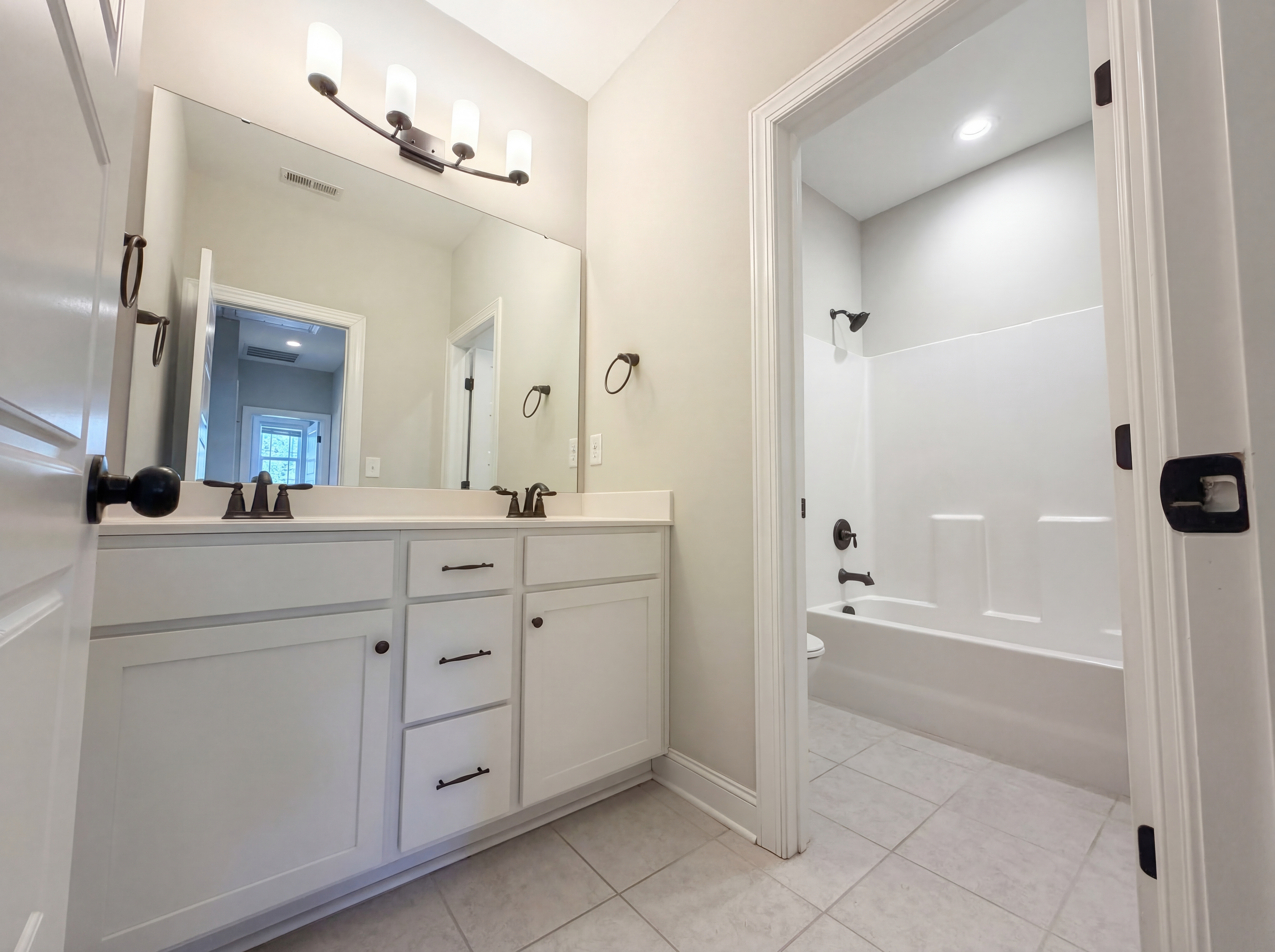 Photo 17 of 26 of 813 Copper Beech Ln, Wake Forest, NC