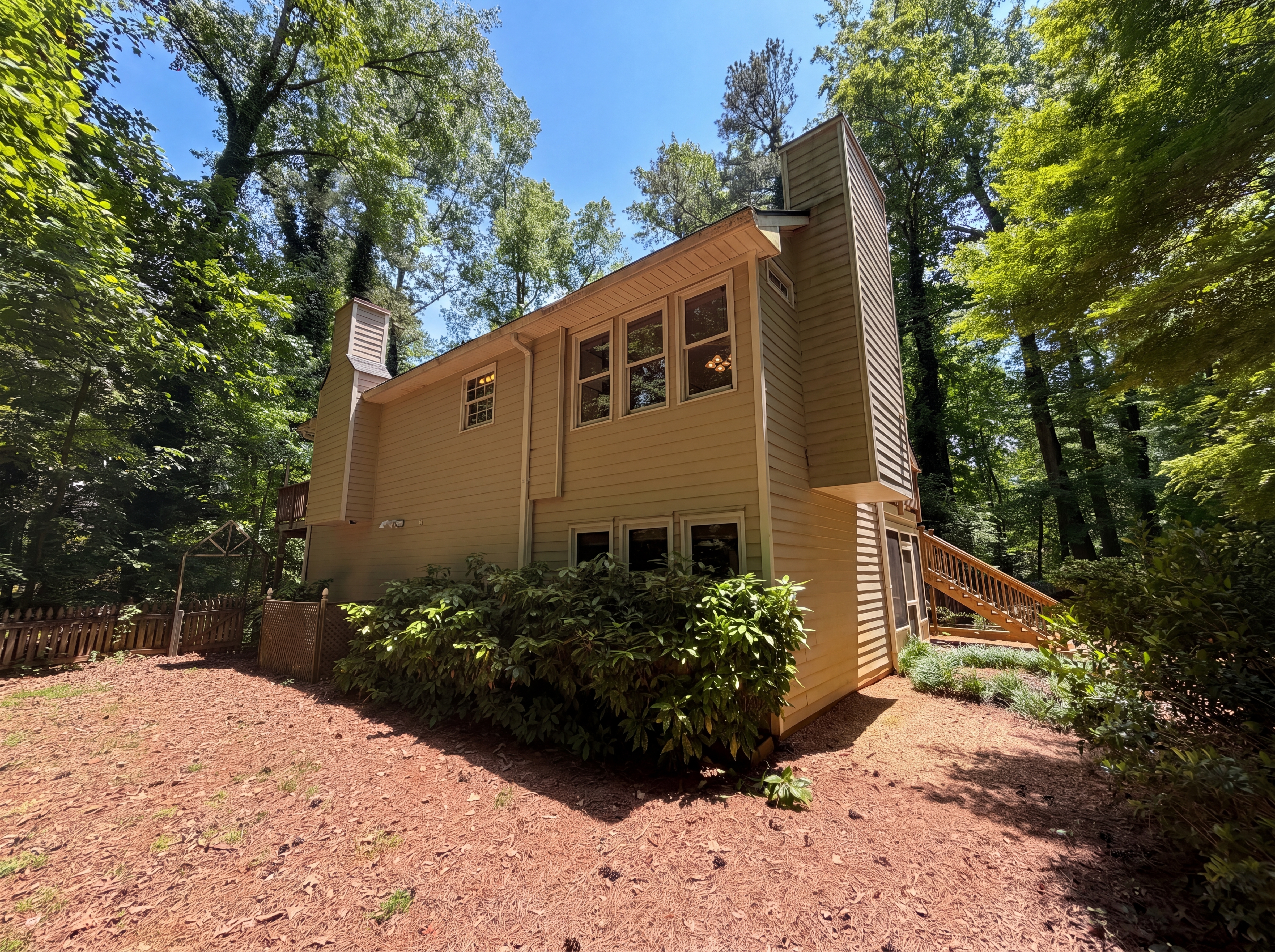 Photo 15 of 17 of 2623 Wellington Dr, Marietta, GA