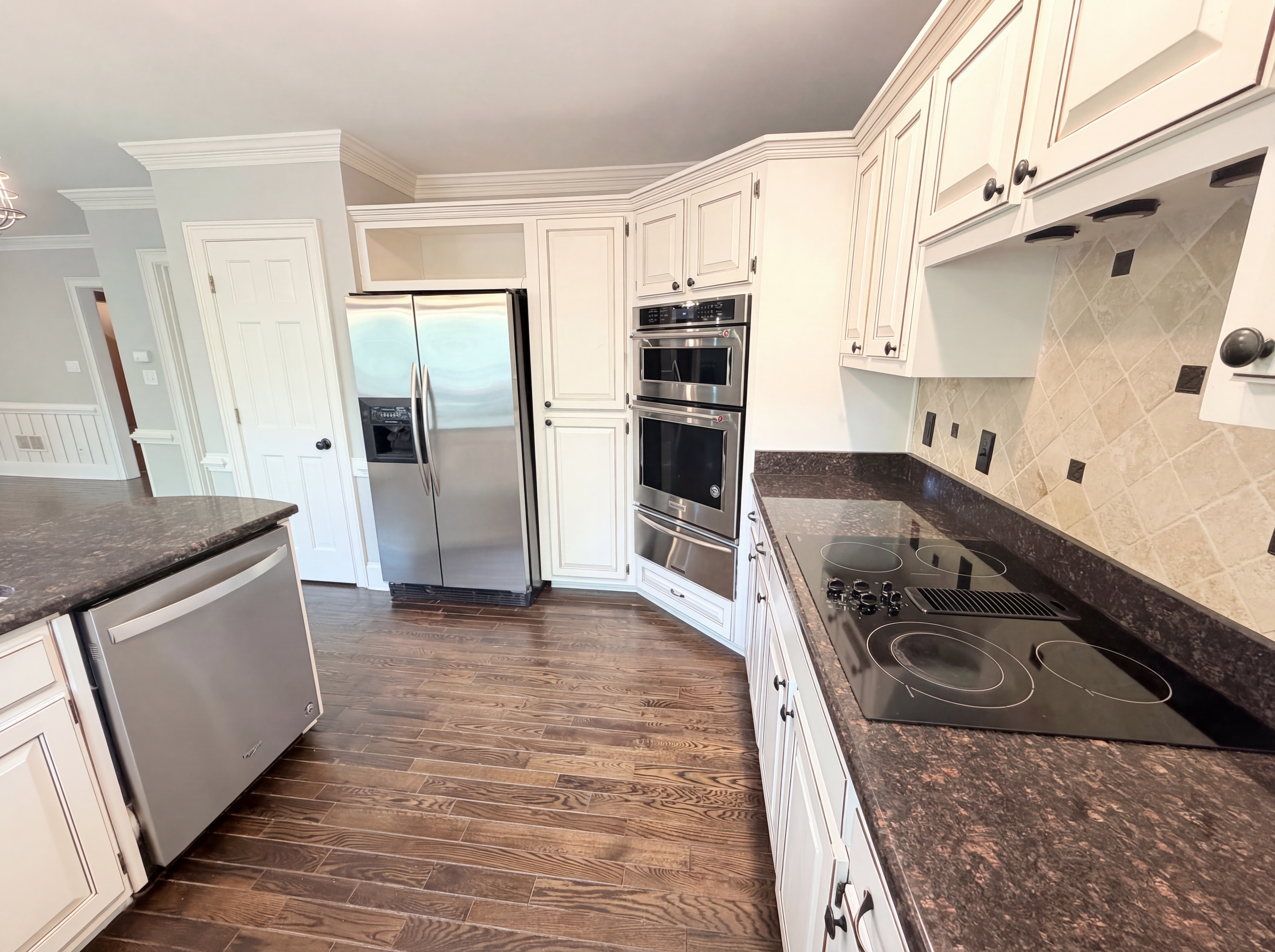 Photo 18 of 58 of 984 Forest Pond Ct, Marietta, GA