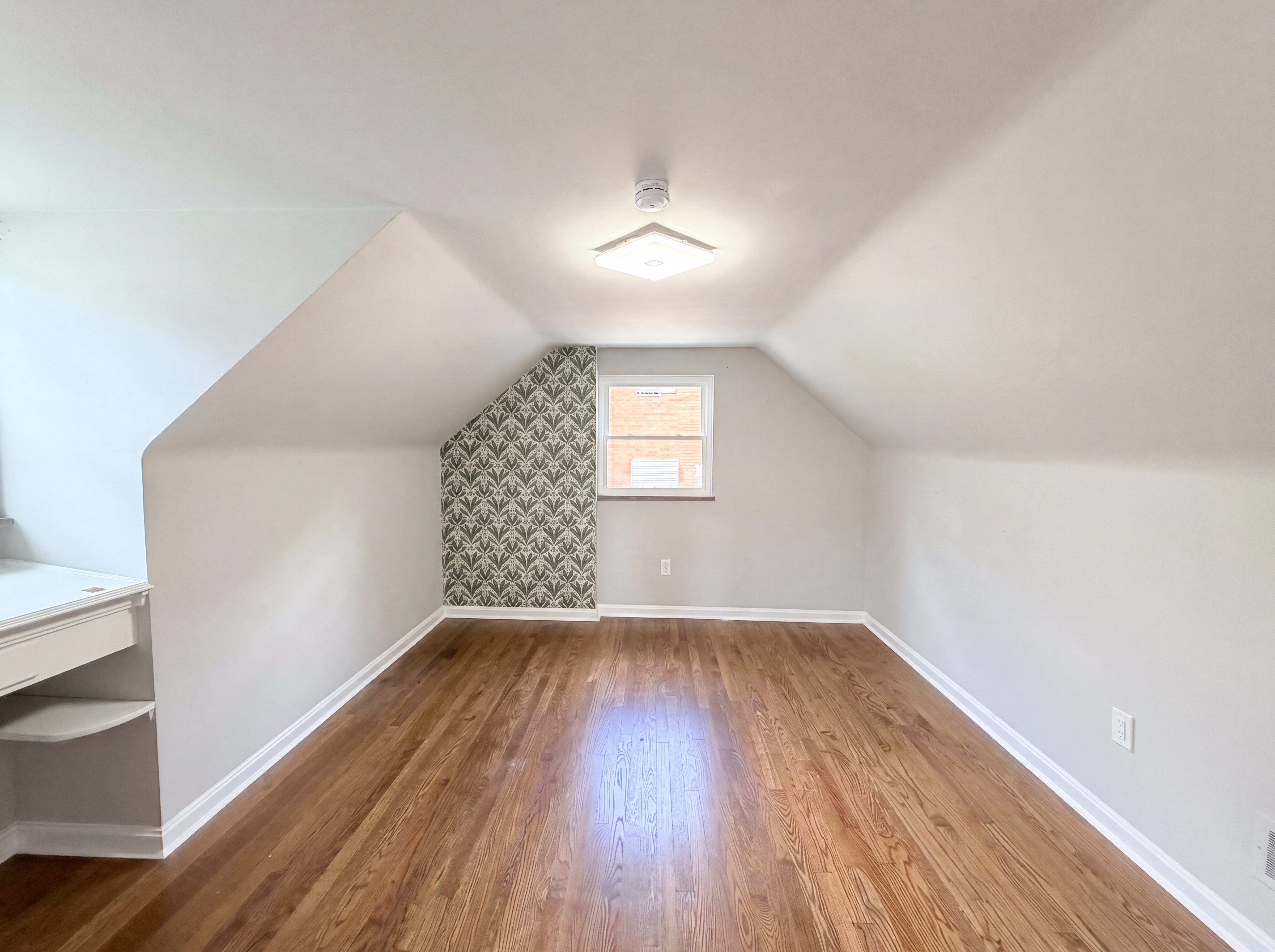 Photo 11 of 25 of 577 Lowell Ave, Cincinnati, OH