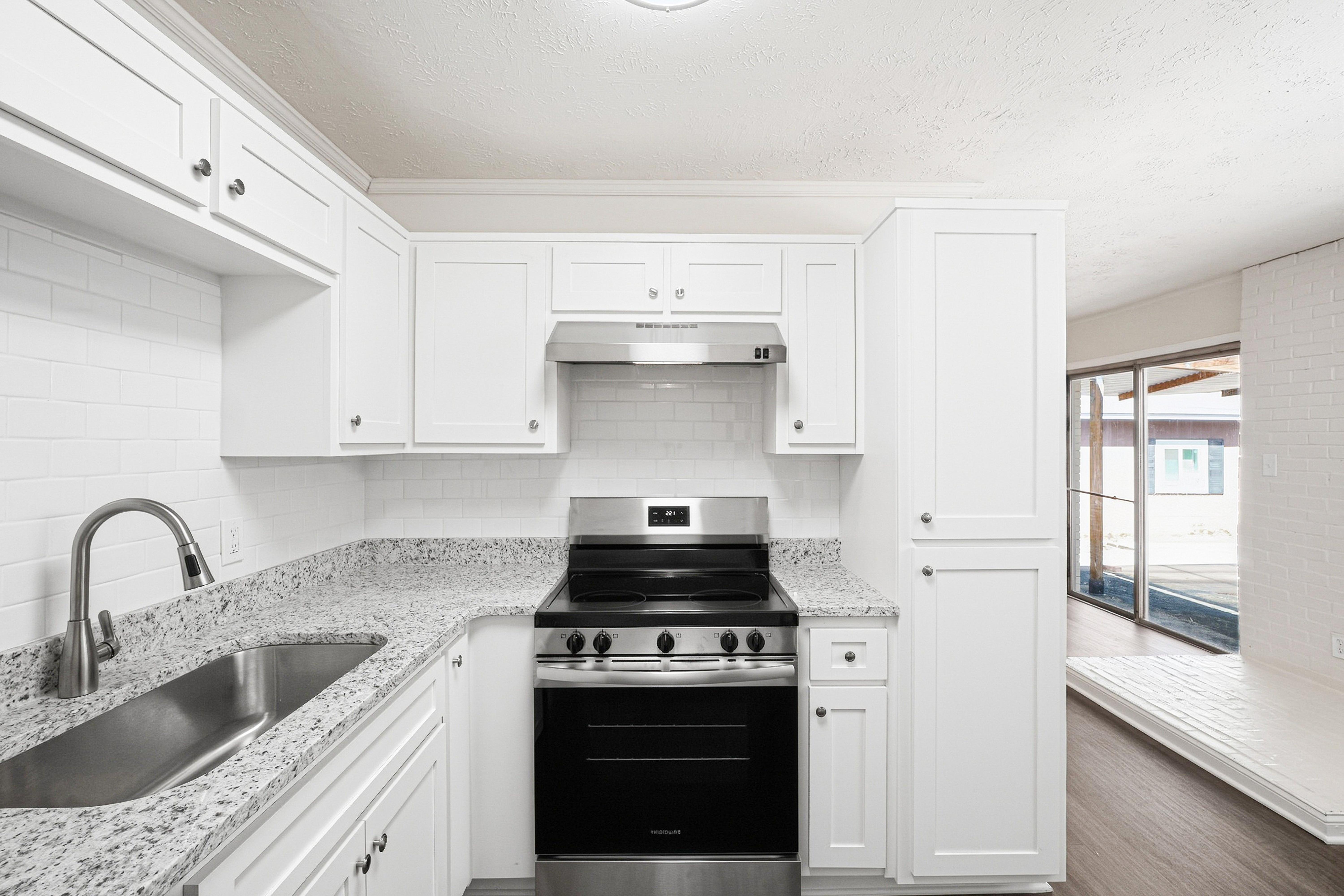 Photo 6 of 28 of 30 Roberts Ln, Covington, GA