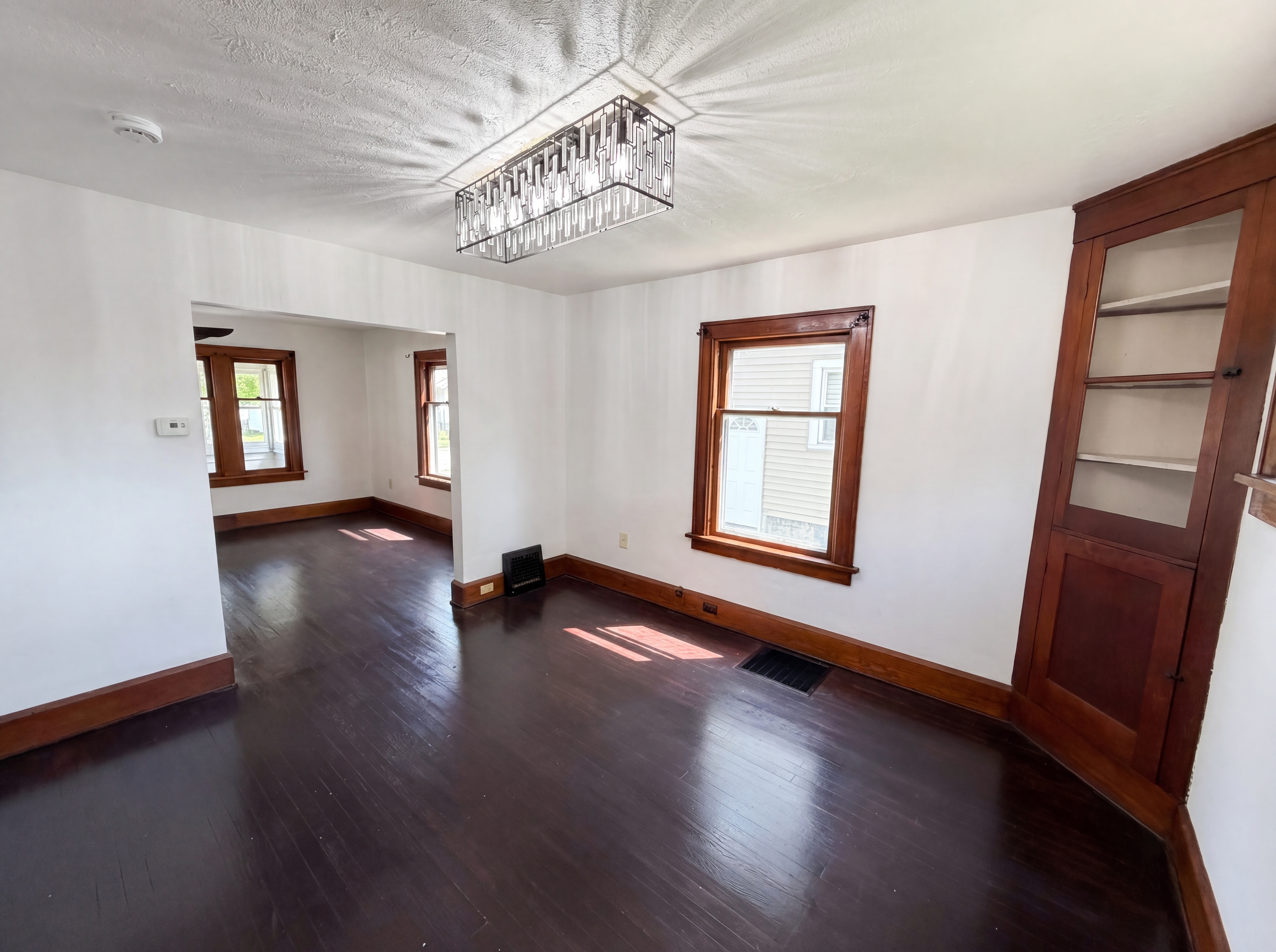 Photo 7 of 23 of 384 Mildred St, Painesville, OH