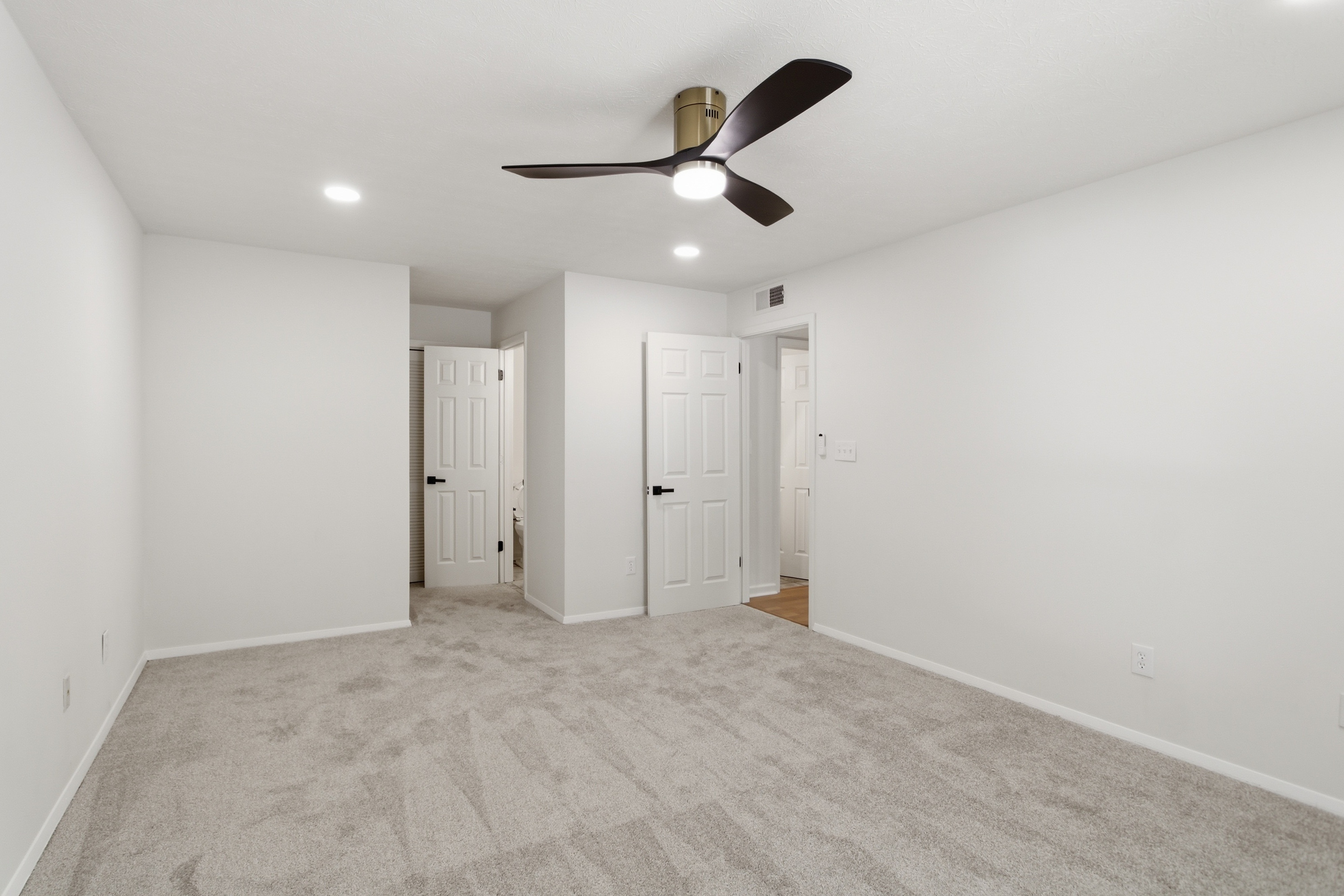 Photo 4 of 19 of 1107 Wynnes Ridge Cir SE, Marietta, GA